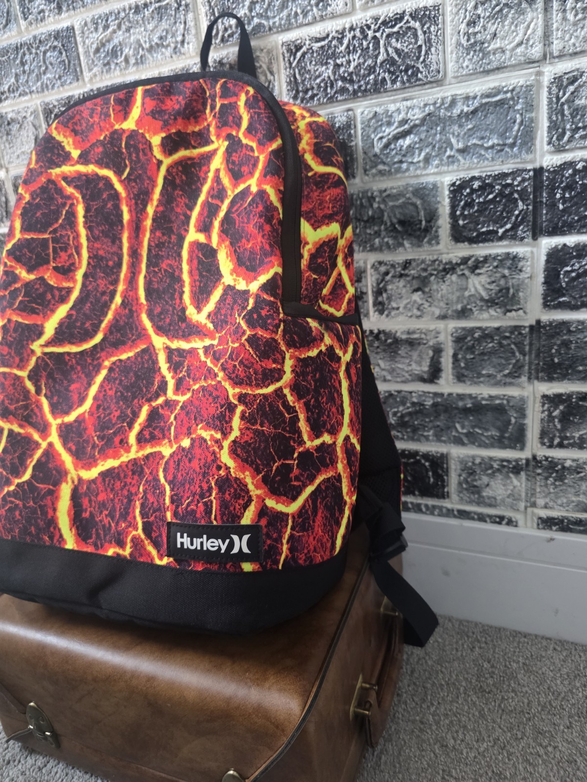 Hurley Men’s Lava Print Backpack – Red/Black