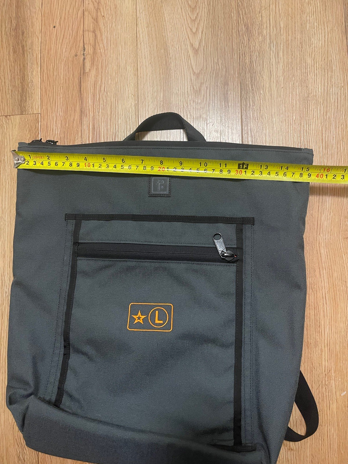 RICKSHAW BAGS MEDIUM VELO BACKPACK $129 GREY *SEE PHOTOS* SAN FRANCISCO SLEEK