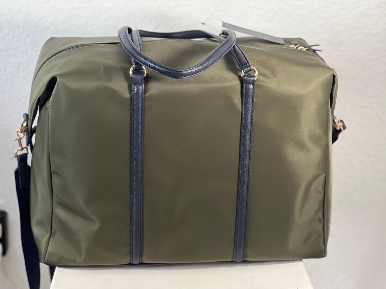 Tommy Hilfiger TH Element Weekender Duffle Bag Olive Green Navy NWT One Size