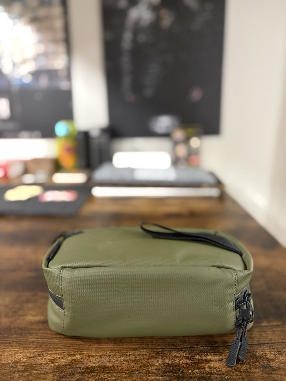 Stubble & Co Tech Bag; Green; Pre-Owned; O/S