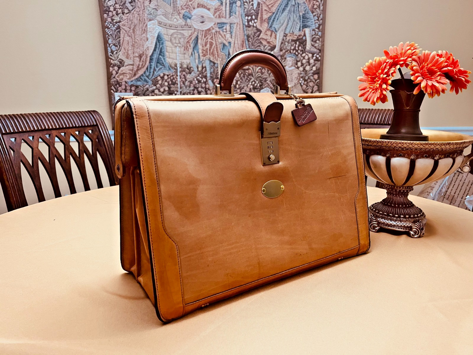 SCHLESINGER BROTHERS Tan Heavy Leather Briefcase / Lawyer Bag – Made in USA