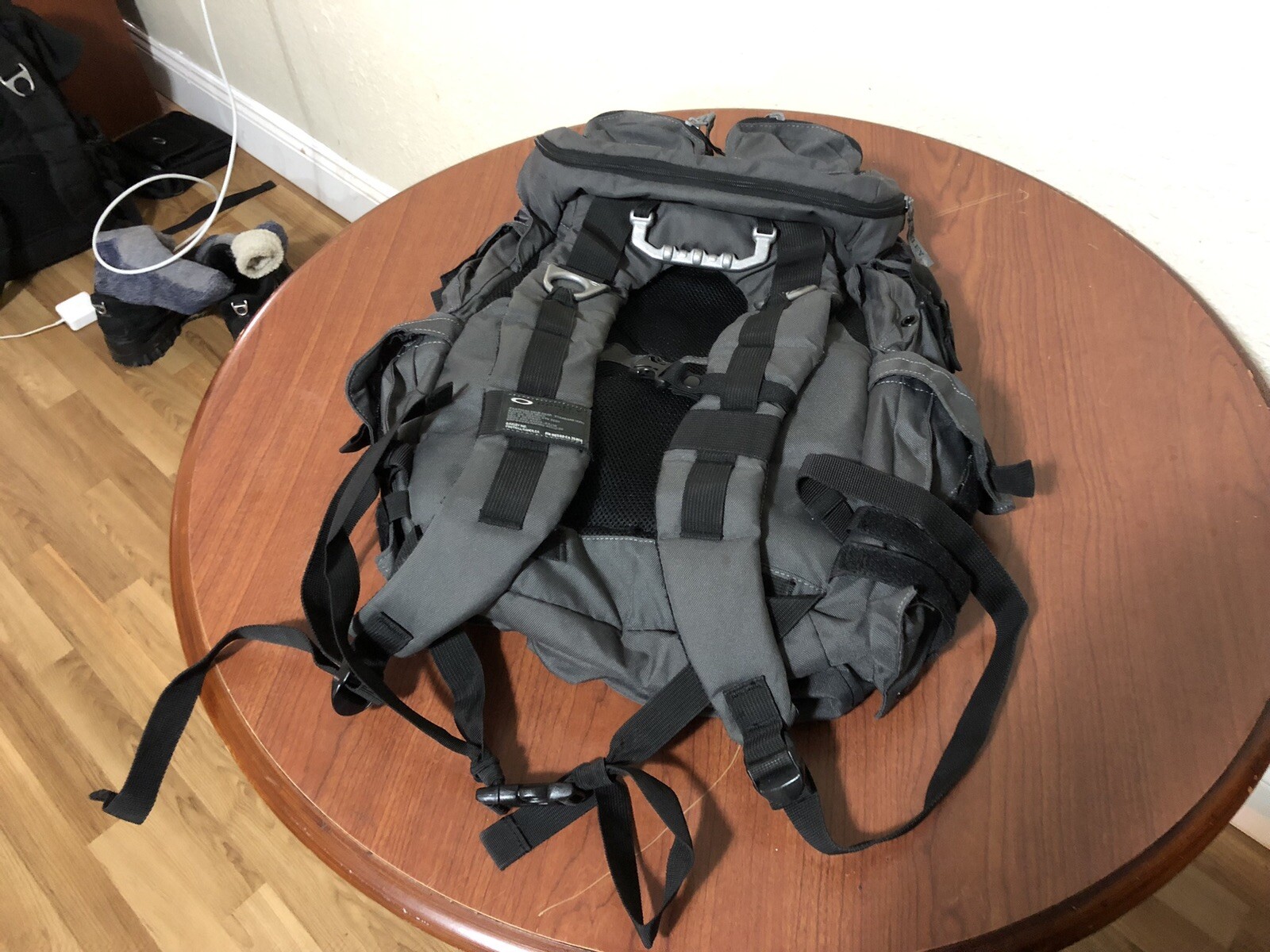 Oakley Shadow Mechanism