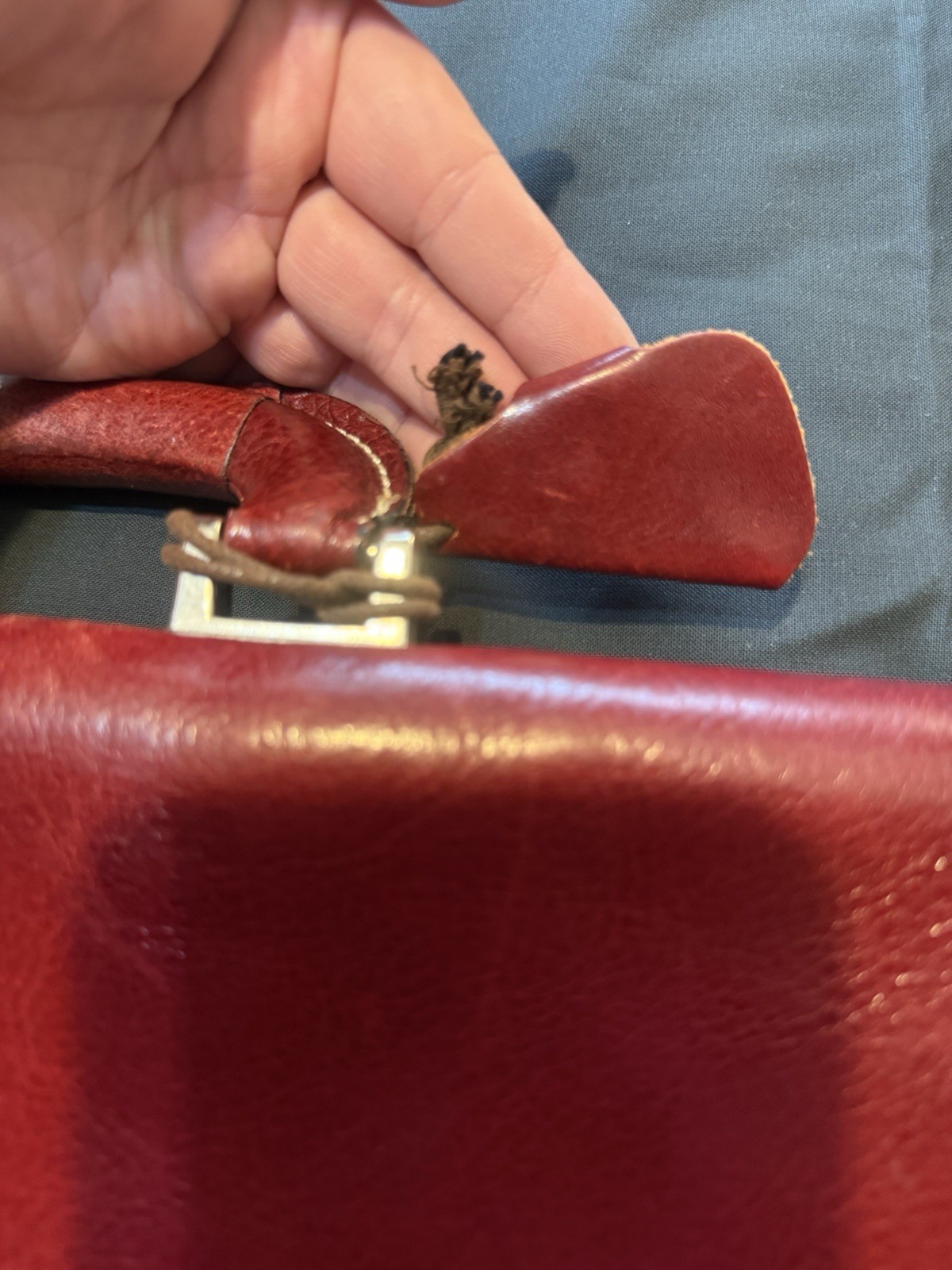 Floto Burgundy Briefcase/Document Case Buckle Closure Adjustable Strap Pockets