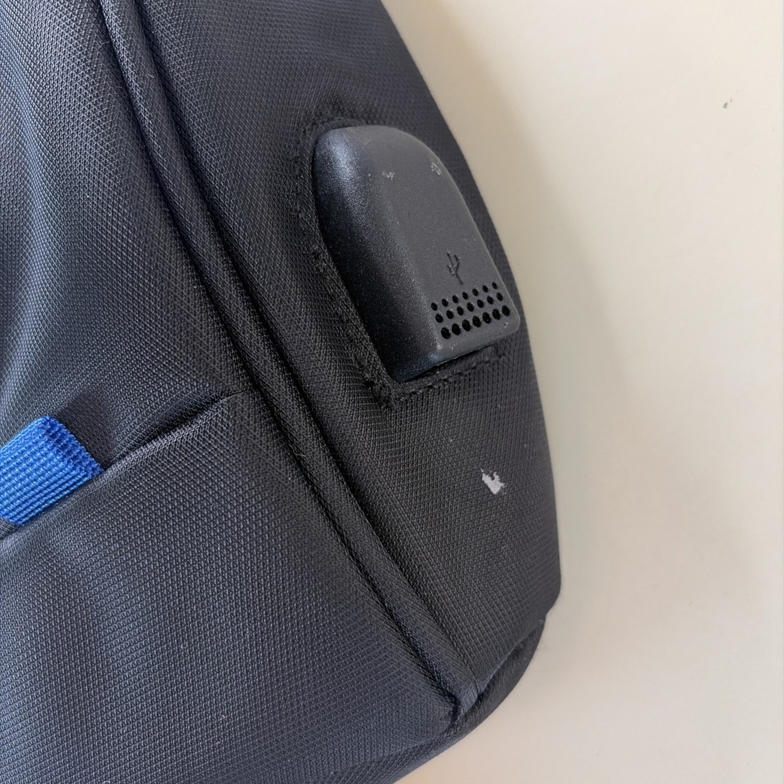 Backpack Men’s Shoulder Crossbody Sling Bag With USB Charging Port
