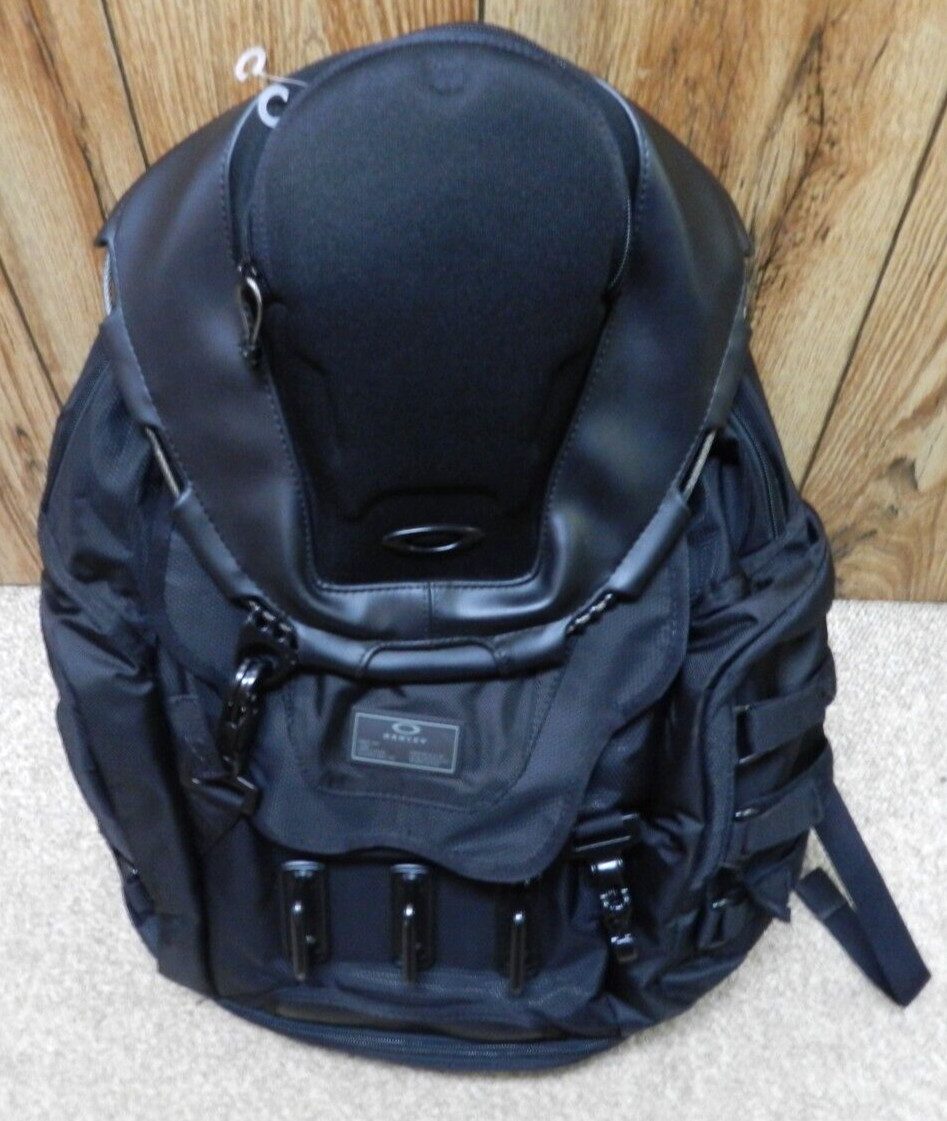 GENUINE Oakley Kitchen Sink TACTICAL Backpack 1 SIZE TALLE UNIQUE Stealthblack