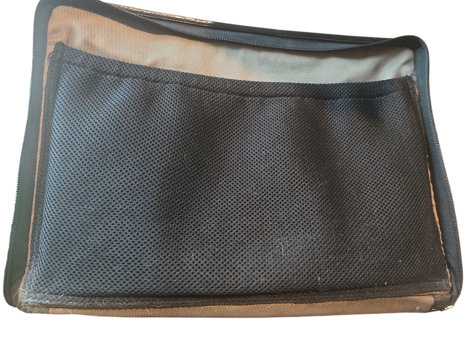 Johnston & Murphy black leather Messenger Laptop Carry On Bag Briefcase