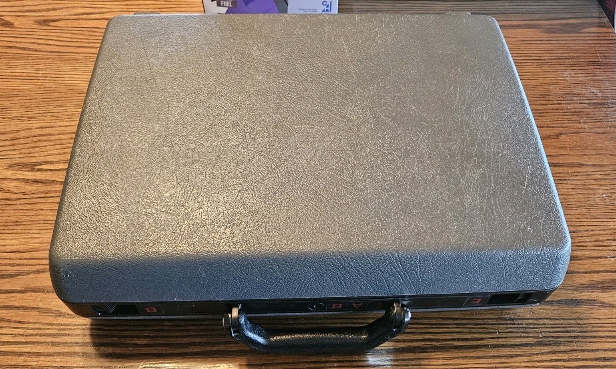Vtg Samsonite Broker GL Hard Shell Briefcase Blk Locking NO KEY Great Condition