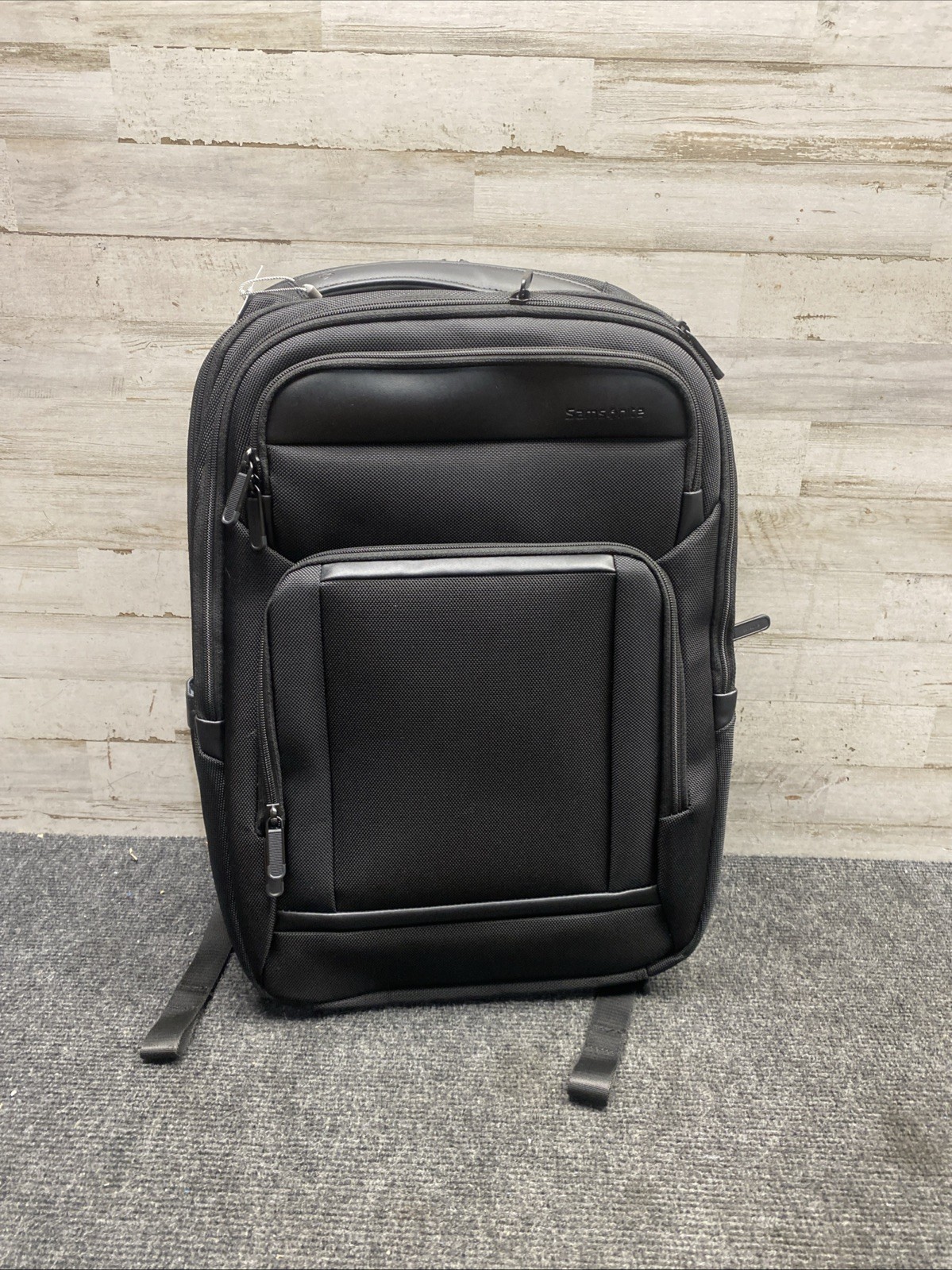 Samsonite Pivot Backpack 18.5Hx12.0L X8.0W Business/Travel 147747-1041