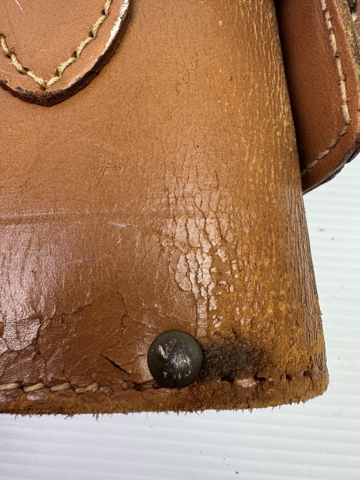 VTG Leather Messenger Bag Satchel Clasp Case Buckles Saddle Leather Heavy READ