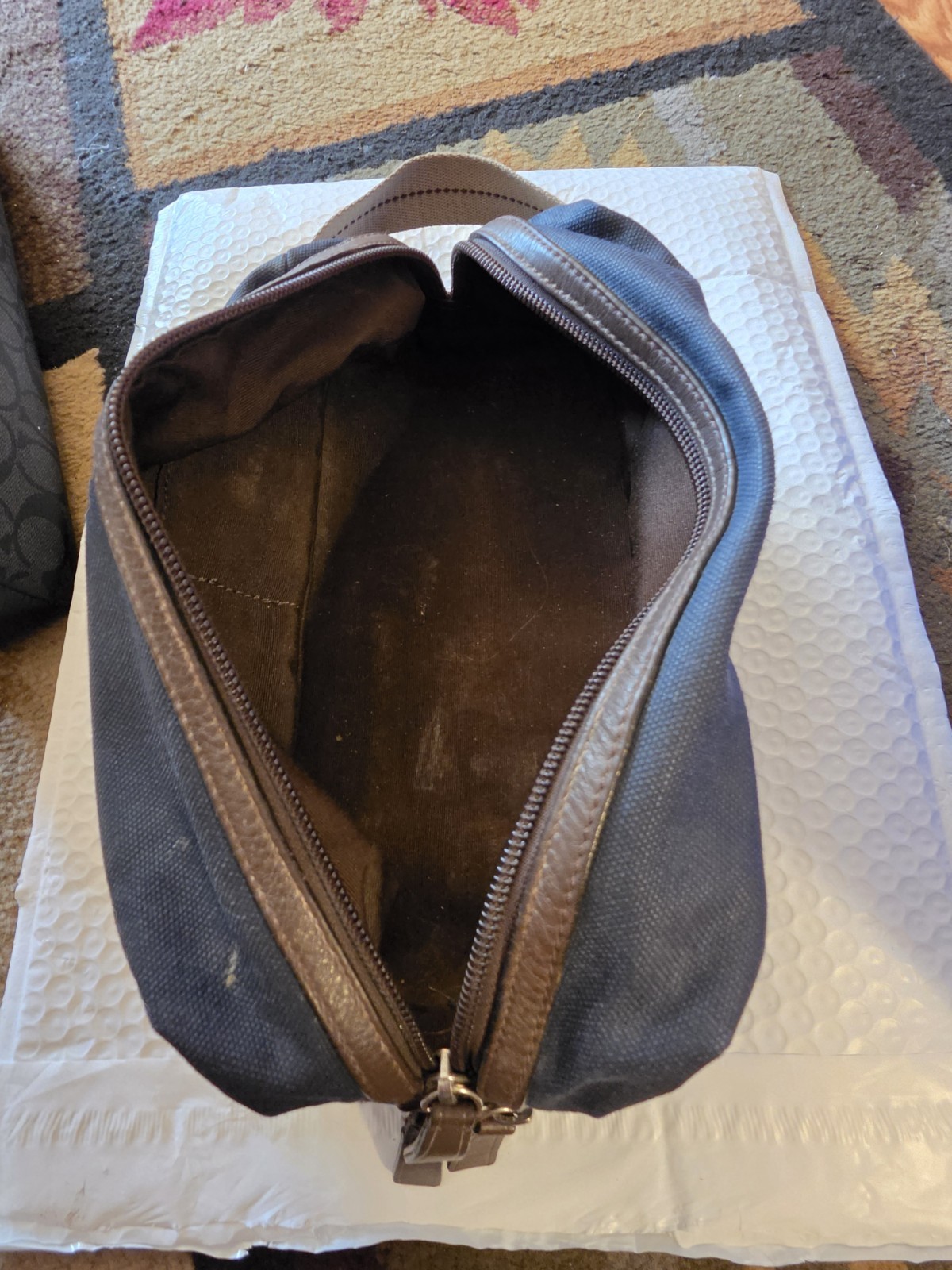 Coach Signature Two Tone Blue W/Leather Trim Dopp Lott Toiletry Bag