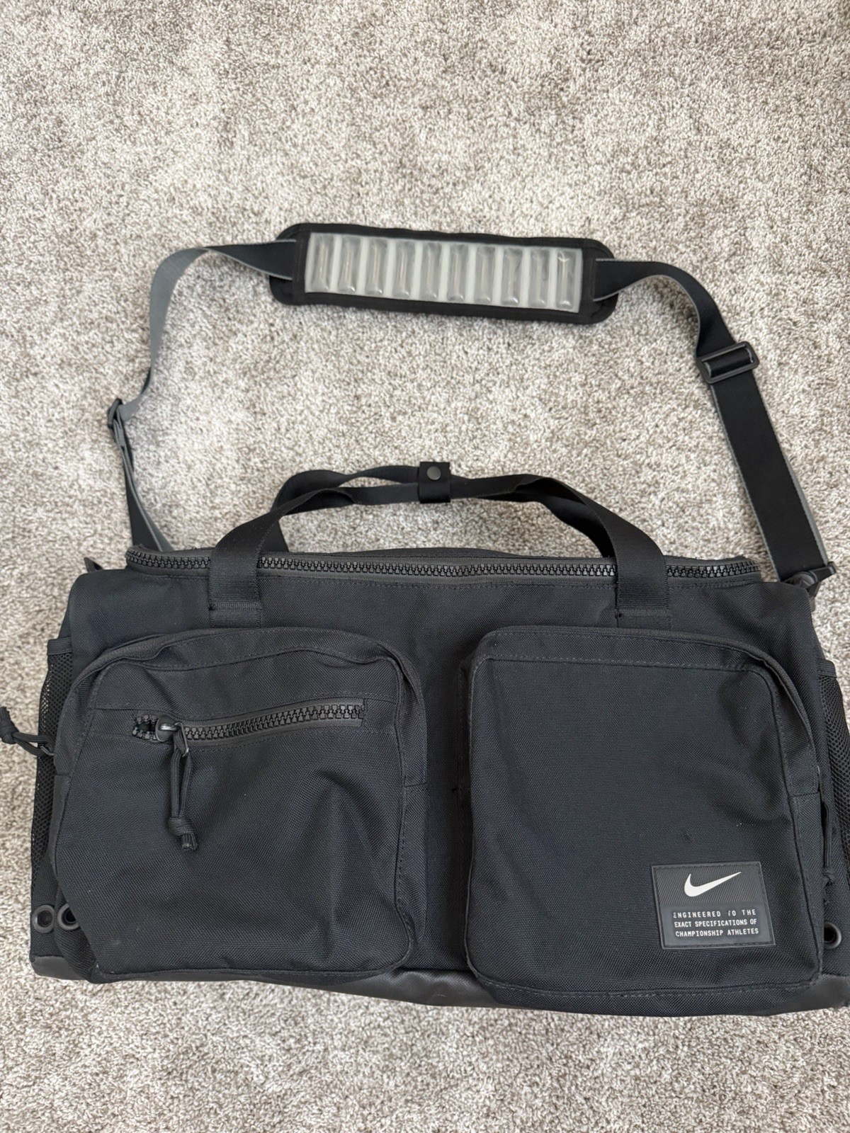 Nike Utility Power Medium Training Duffel Bag (Black, 5L) – Training Bag
