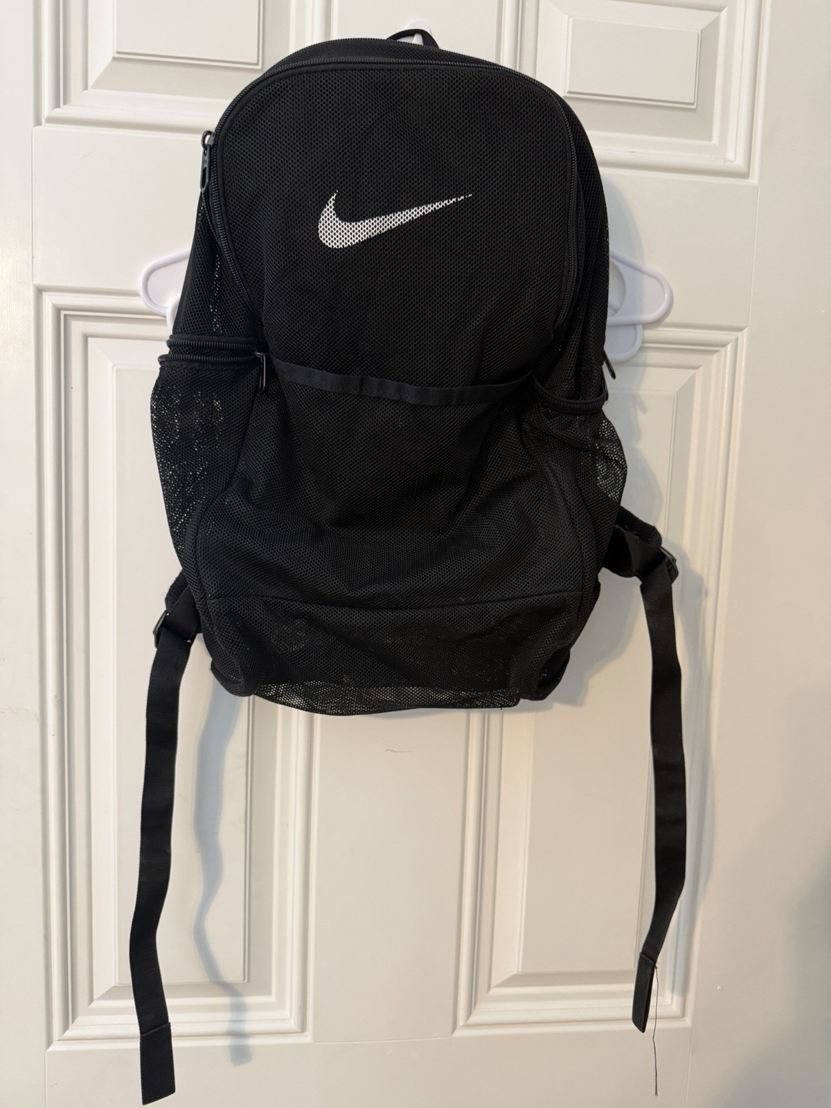 Nike Black Mesh Backpack Zip Closure, Padded Adjustable Straps Travel Casual