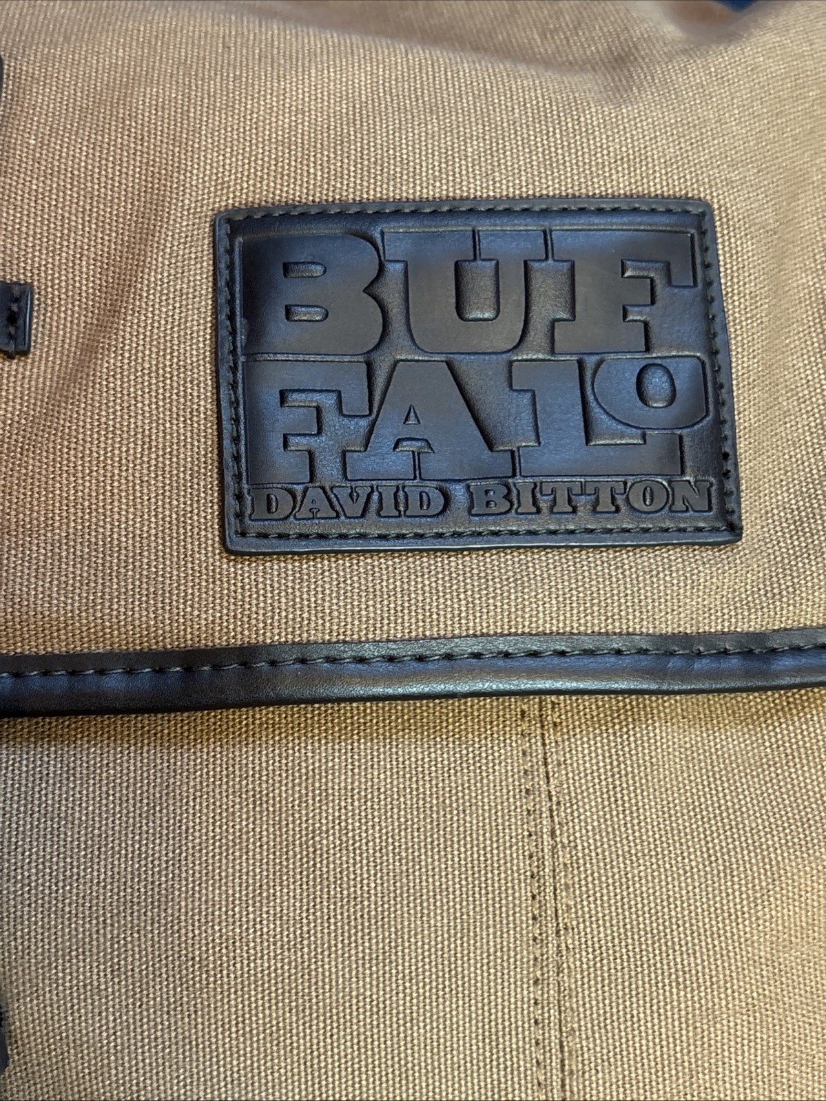 Buffalo David Bitton Mens Messenger Duffle Bag Gym Overnight Travel Carry On Bag