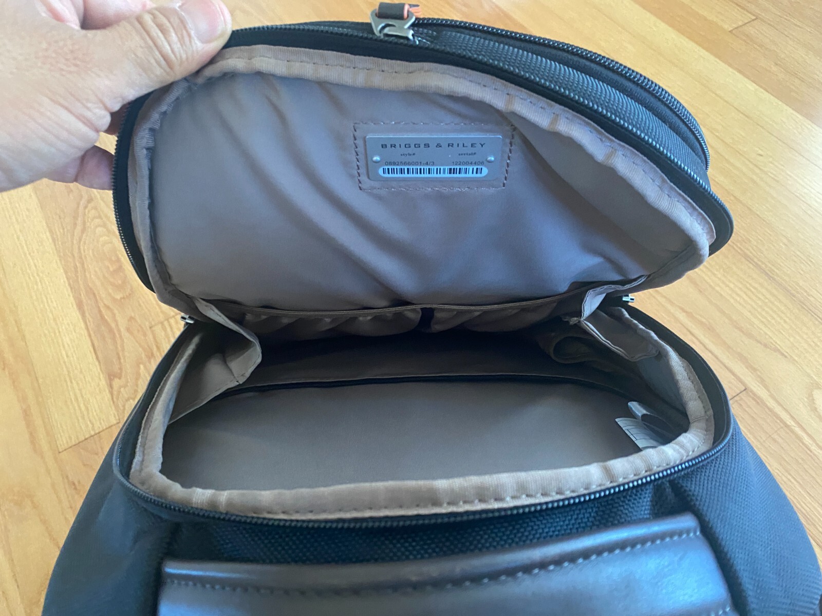 Authentic Briggs & Riley @Work Collection Medium Backpack NEW never used NO tags
