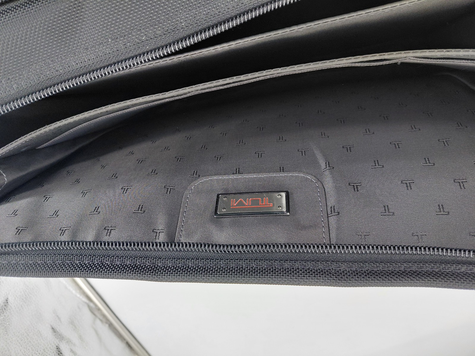 Tumi 26141D4 Alpha Black Ballistic Nylon Laptop Briefcase Bag – Used Good Cond.
