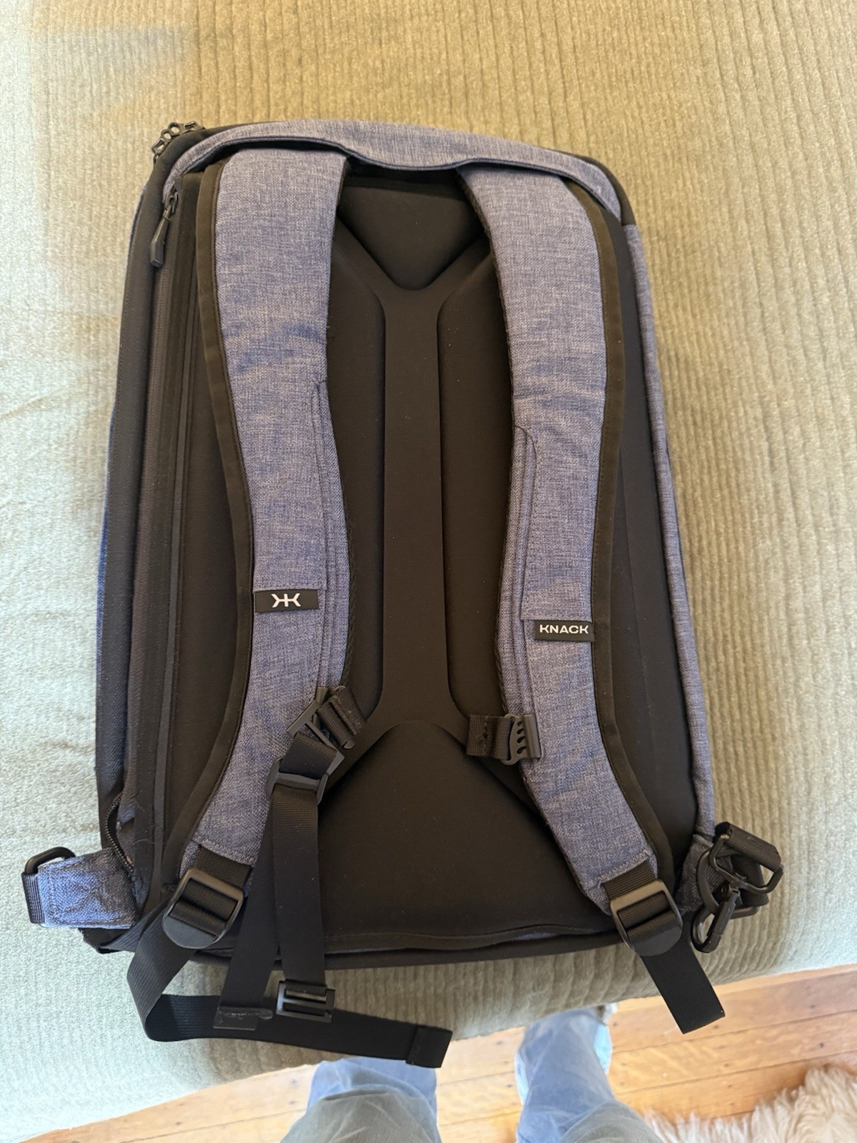 Knack Series 1 Medium Expandable Backpack Blue/Gray – Wharton UPenn – Very Rare