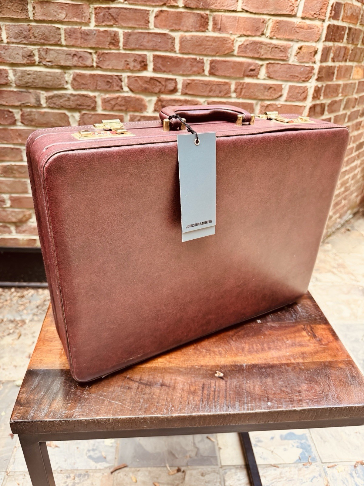 Johnston & Murphy Briefcase – Leather (Hard side to Protect Documents & Laptop)