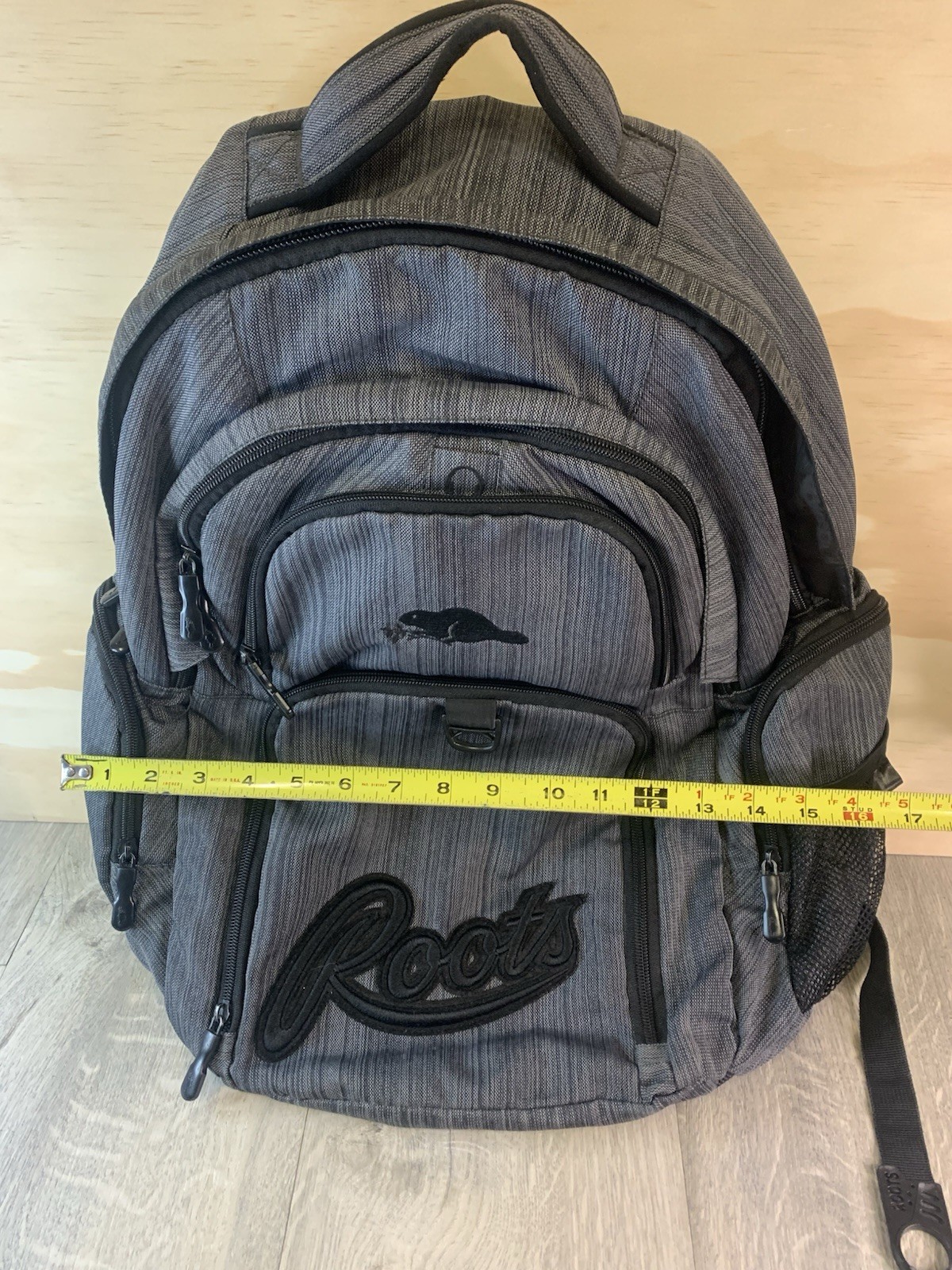 ROOTS Canada Gray/Black backpack, multi exterior zippered Pockets