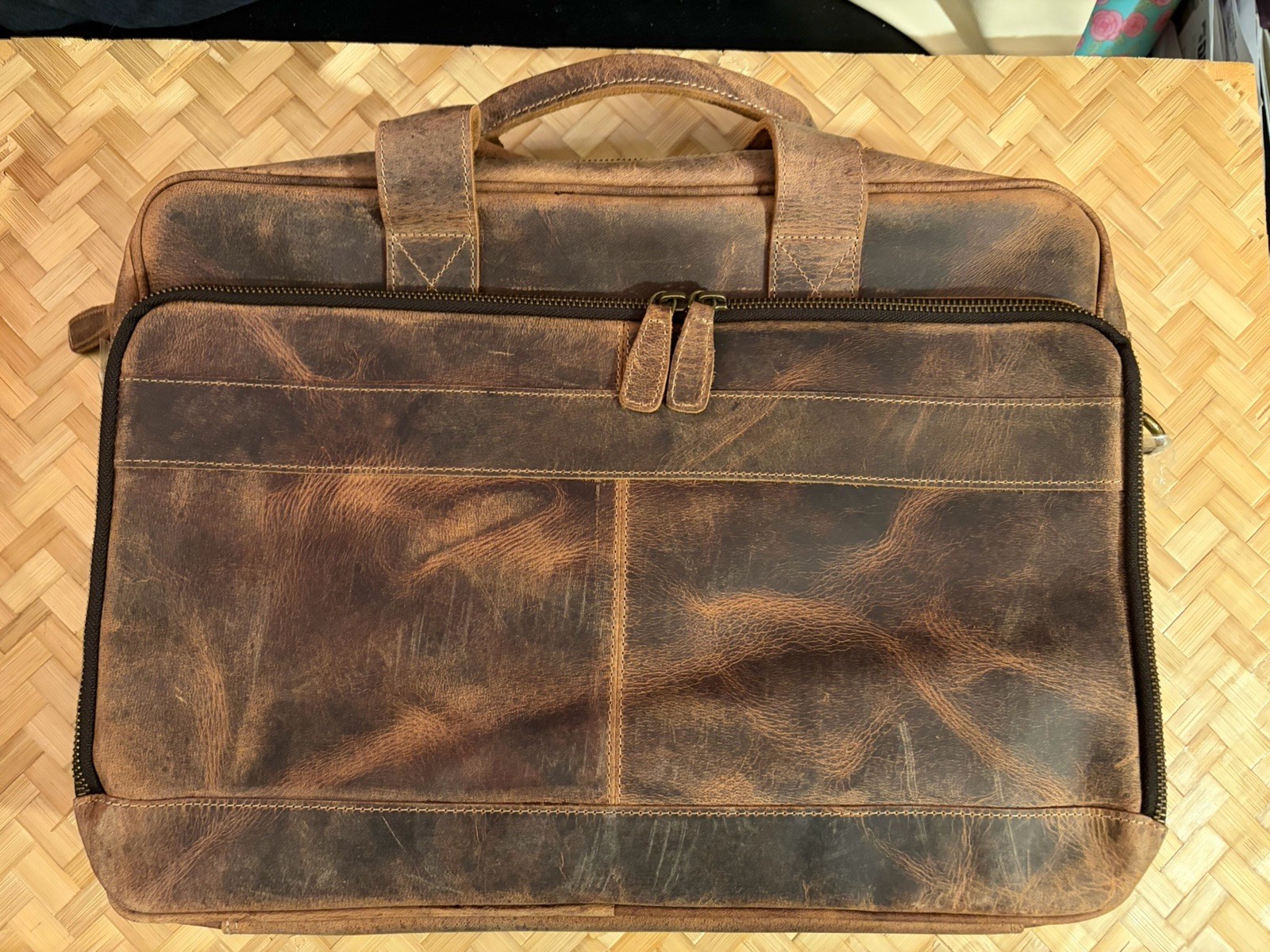 KomalC Vintage Distressed Leather 16”Laptop Briefcase Messenger Bag Strap NWT