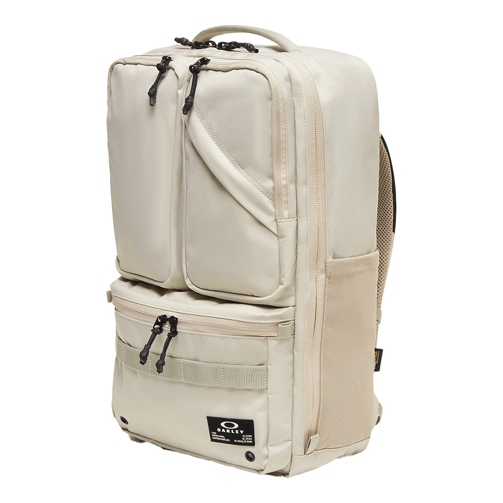 Oakley Essential 8.0 Backpack 22L Unisex Casual Sports Bag NWT FOS901737300