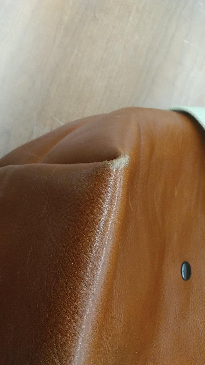 Uni Co M Size Messenger Bag
