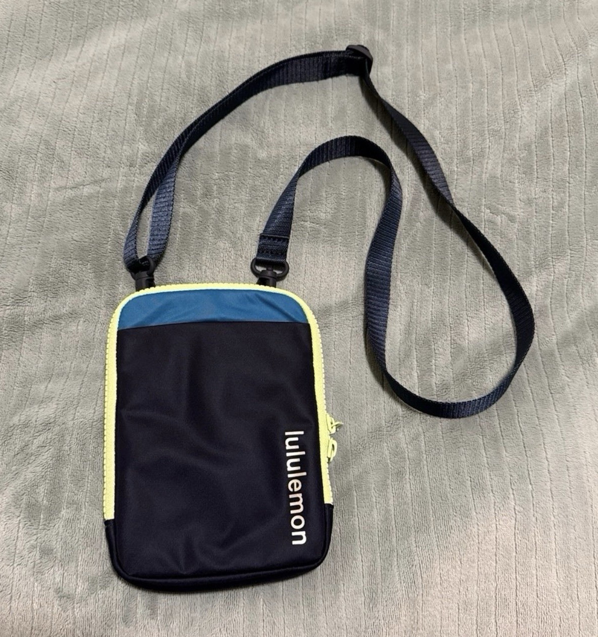 lululemon Small Crossbody / Belt Bag Blue Yellow Adjustable Strap