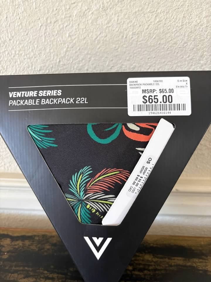 Dakine Packable Backpack 22L Lightweight Electric Tropical- NWT