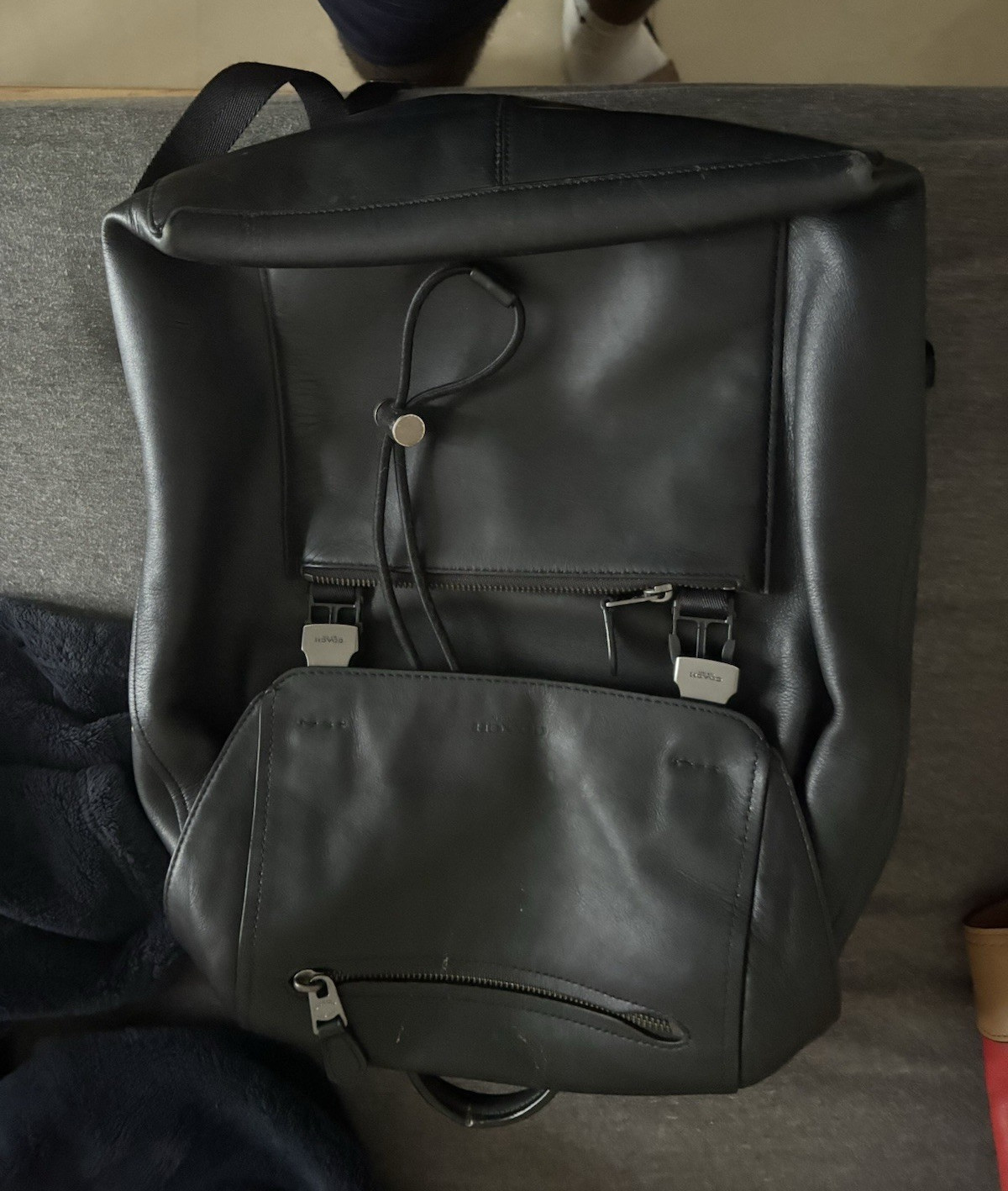 Coach Men’s Black Large Backpack Drawstring Flap, Zip Pockets, Adjustable Strap