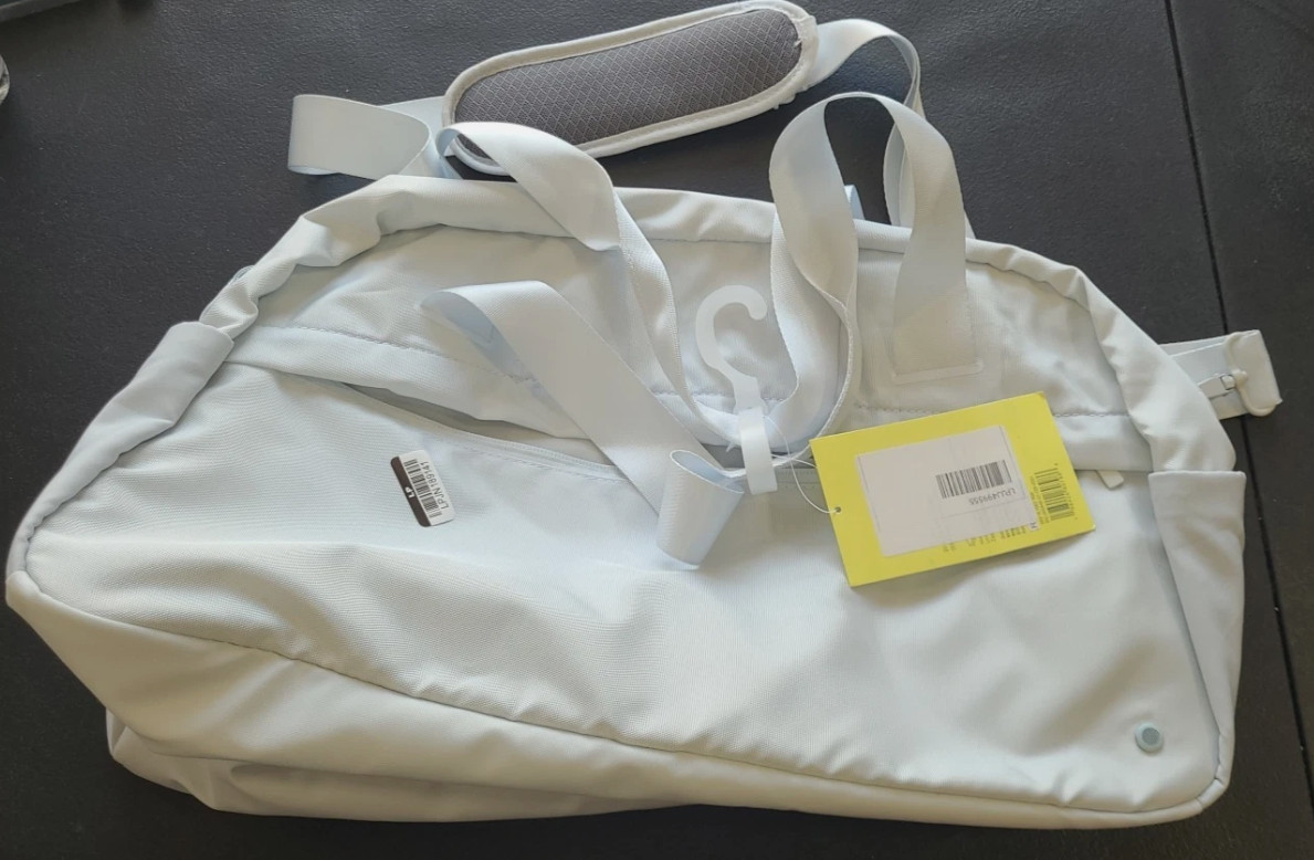 Sporty 20″ Duffel Bag – All In Motion – Light Blue