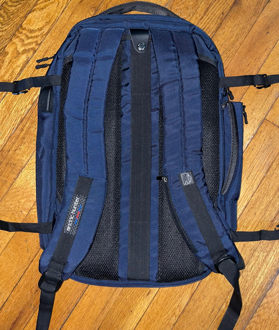 Arctic Hunter Windtook Waterproof Durable Lightweight Laptop USB Backpack