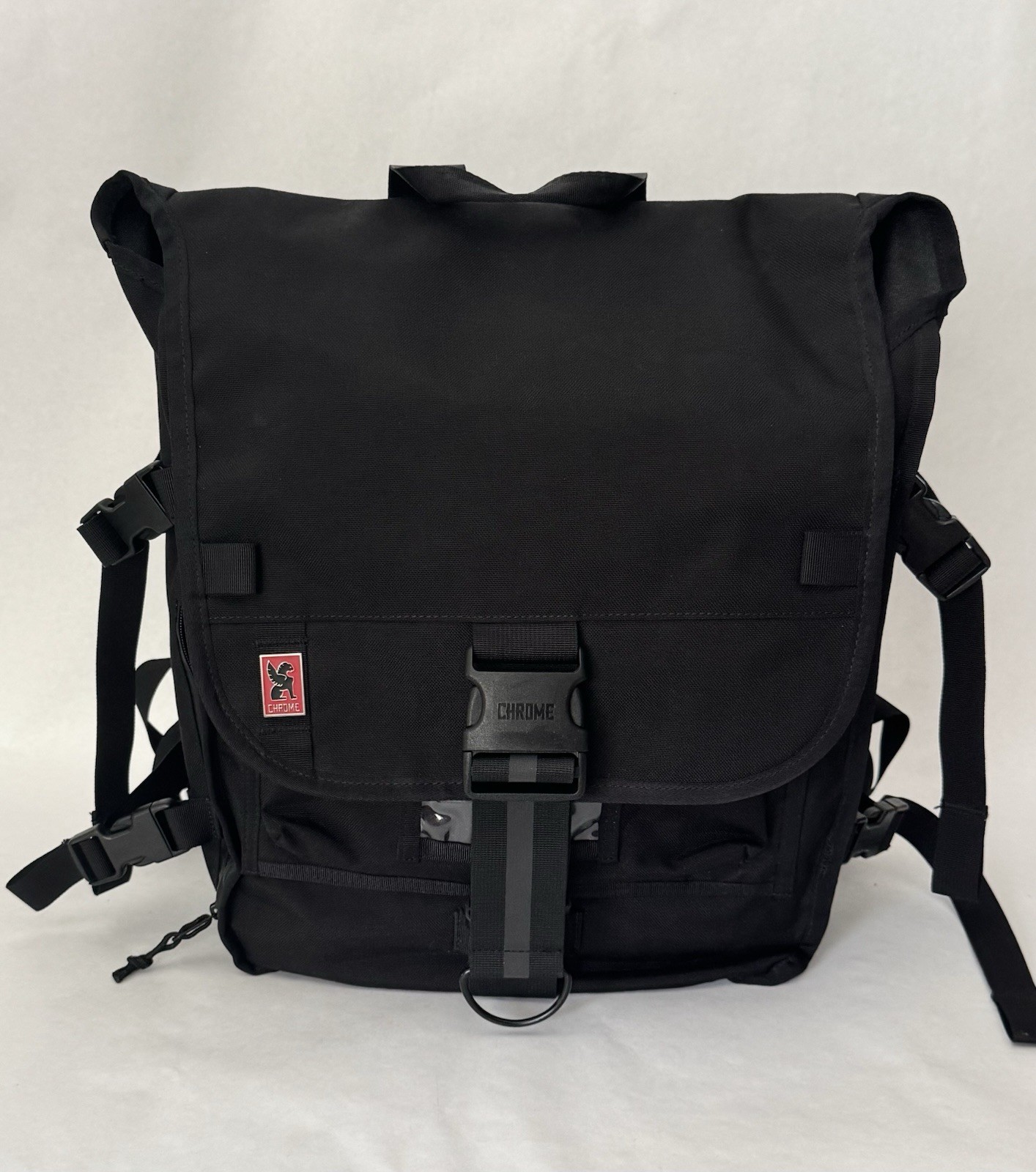 CHROME Warsaw MD 25L Backpack Professional Messenger Water Resistant Bag EUC