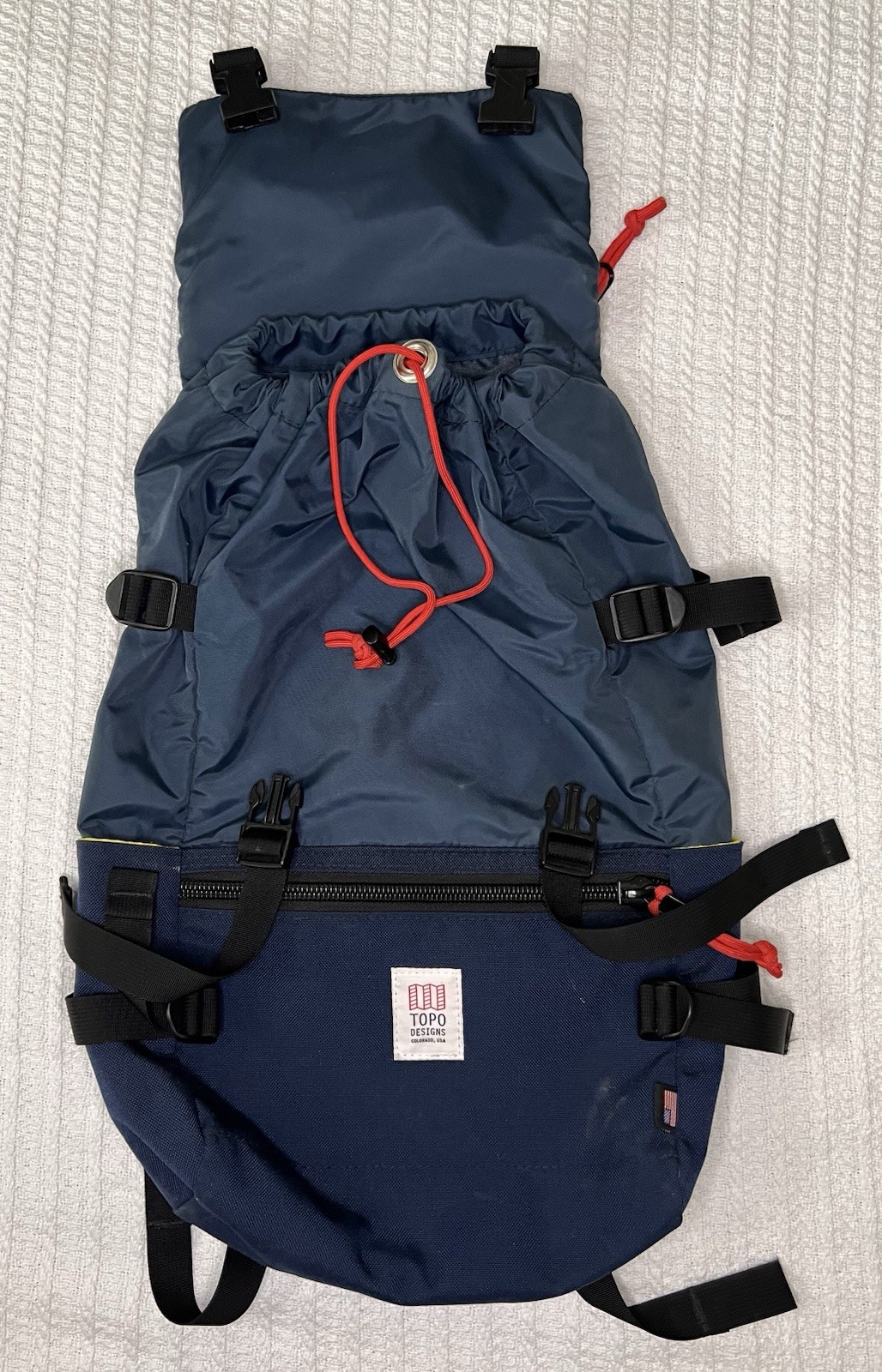 TOPO DESIGNS Rover Pack Classic 20L Backpack Fits 16″ Laptop Blue Colorblock