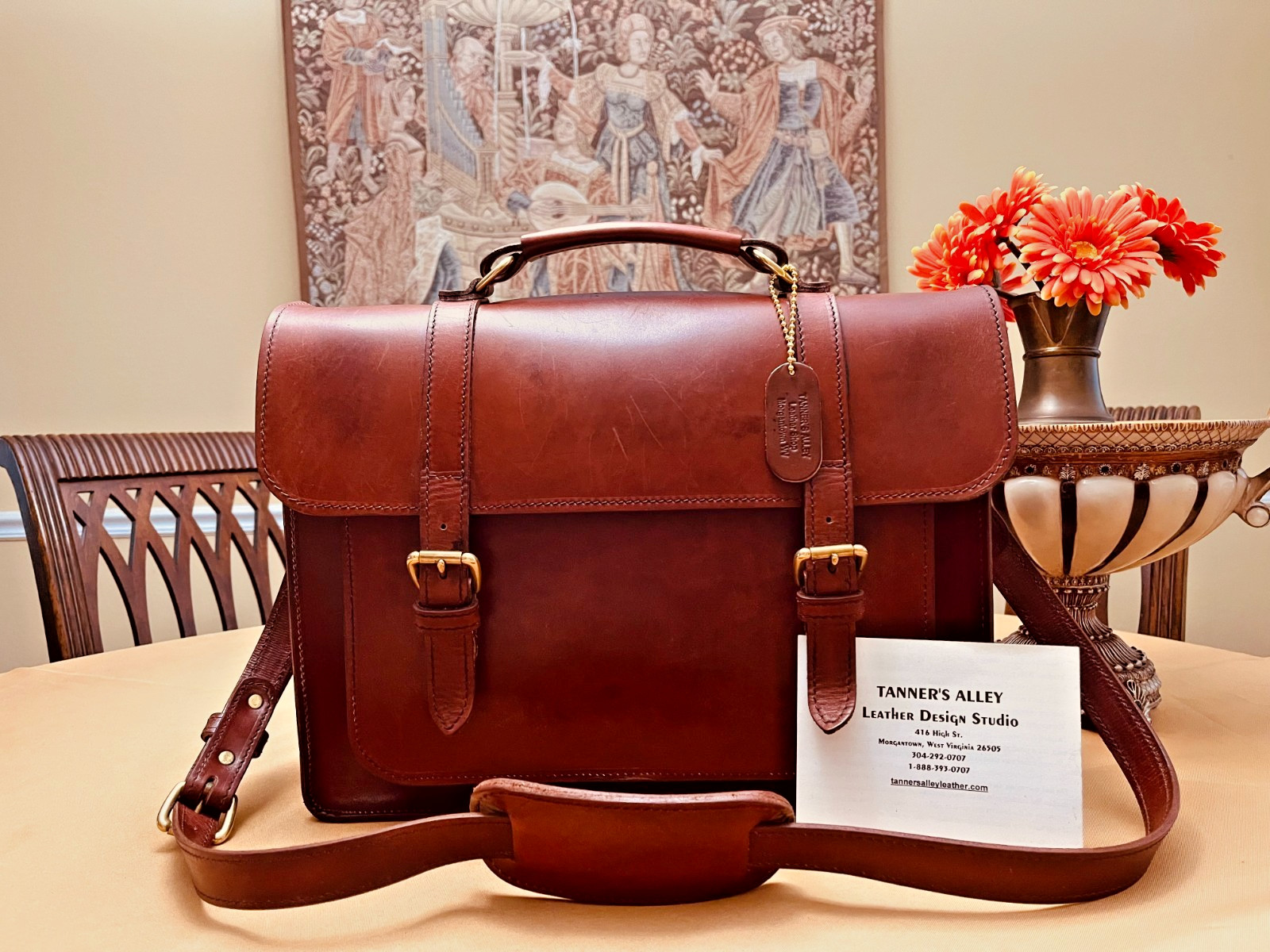 TANNER’S ALLEY American Saddle Leather Briefcase / Messenger bag / Saddle Bag
