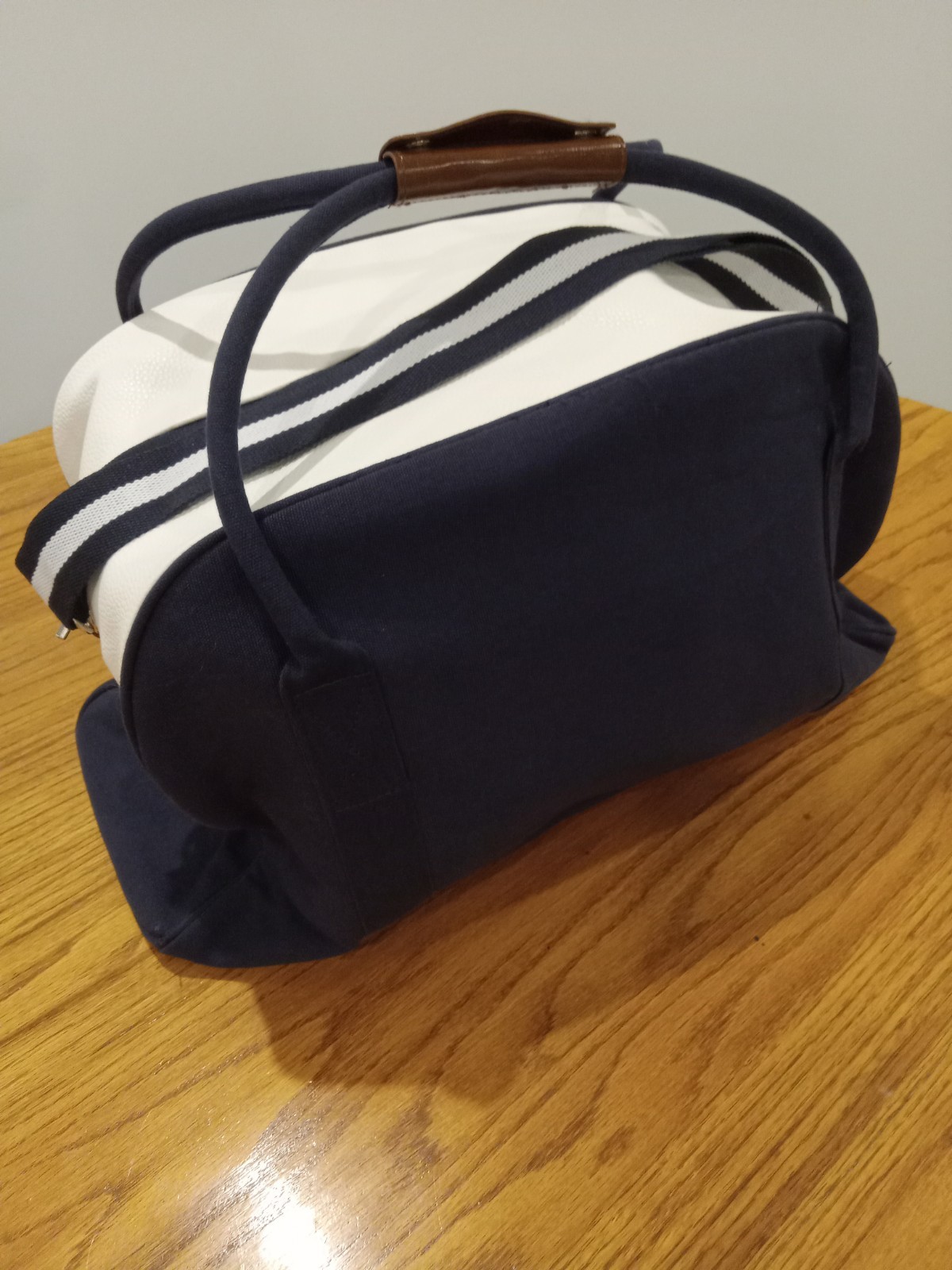 Polo Ralph Lauren Fragrances Navy Blue White Gym Weekender Duffle Travel Bag