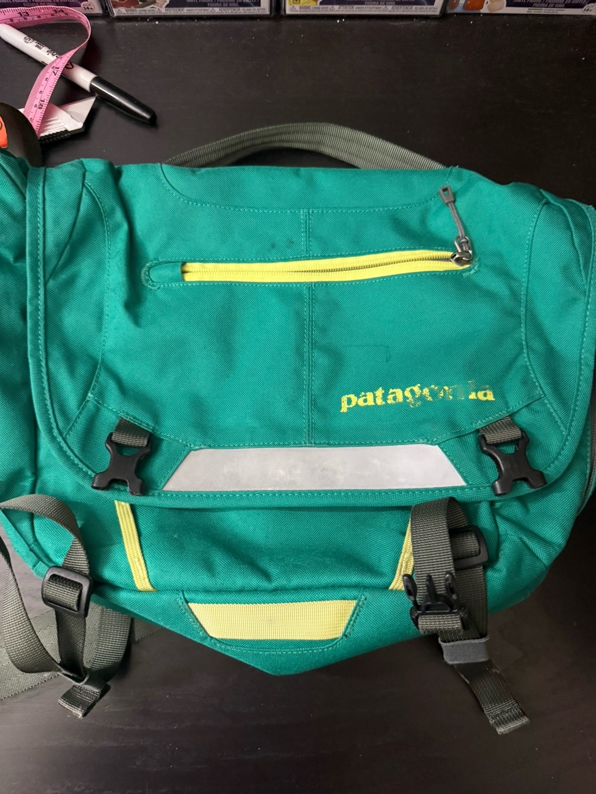 See Photos – Patagonia Mini Messenger Bag W/ Reflective Stripe – Teal