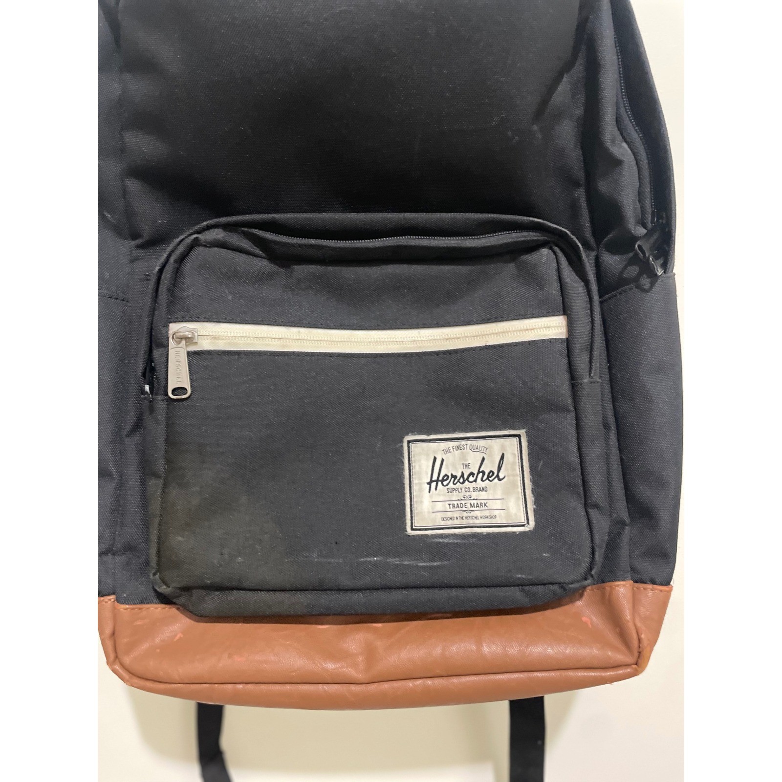 Herschel Supply Co Pop Quiz Backpack Black Tan Faux Leather Bottom Laptop Sleeve