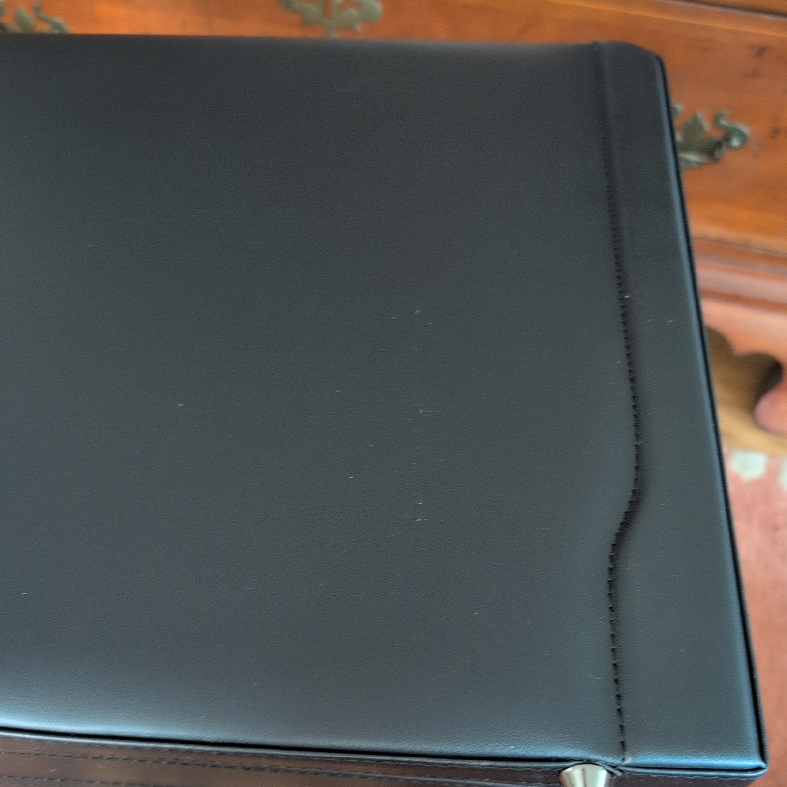 Heritage Black Expandable Leather Attache 4″-5″ 3 File Folder With Pockets 14775