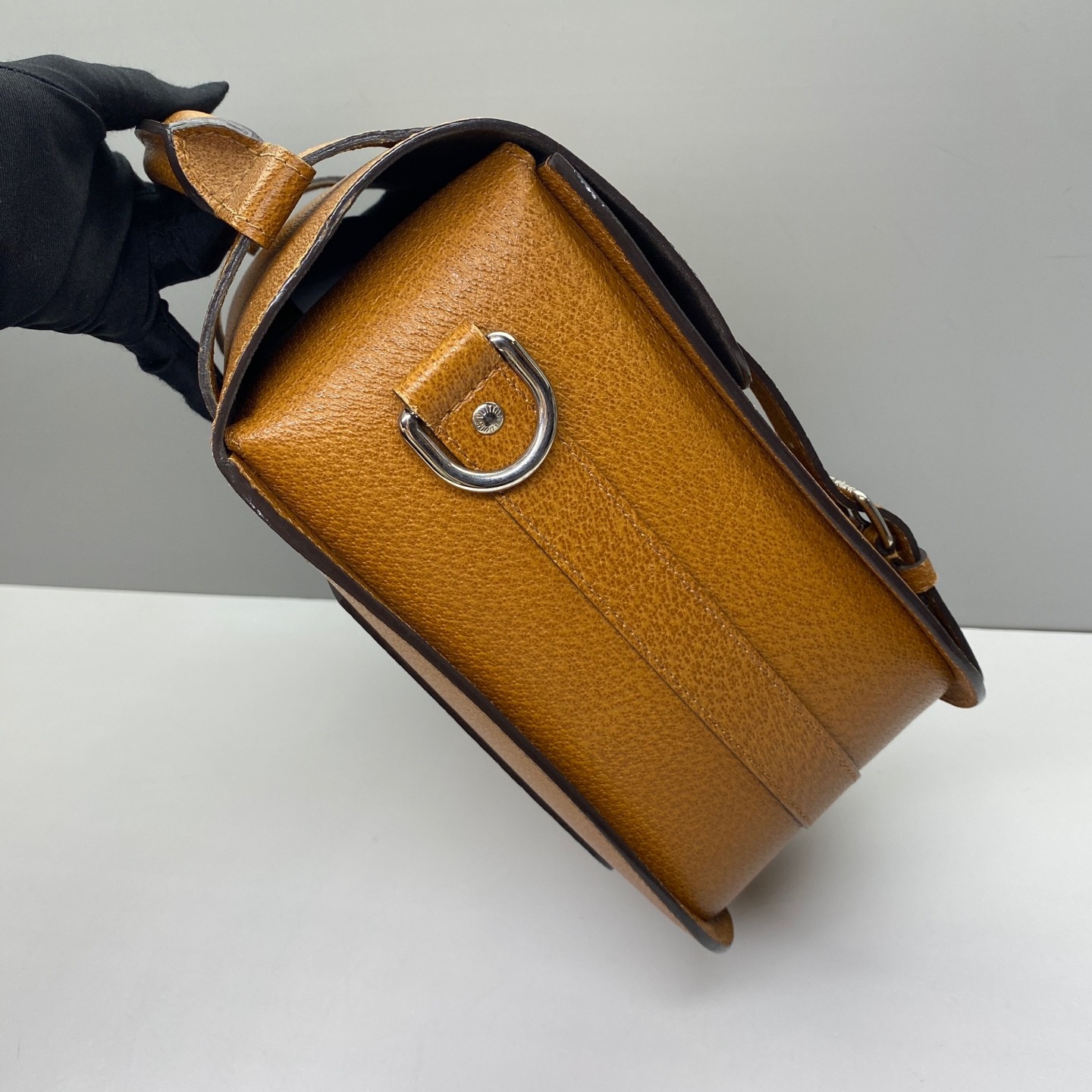 Louis Vuitton Pre-Owned Authentic Brown Leather Messenger Bag 26x28x12cm