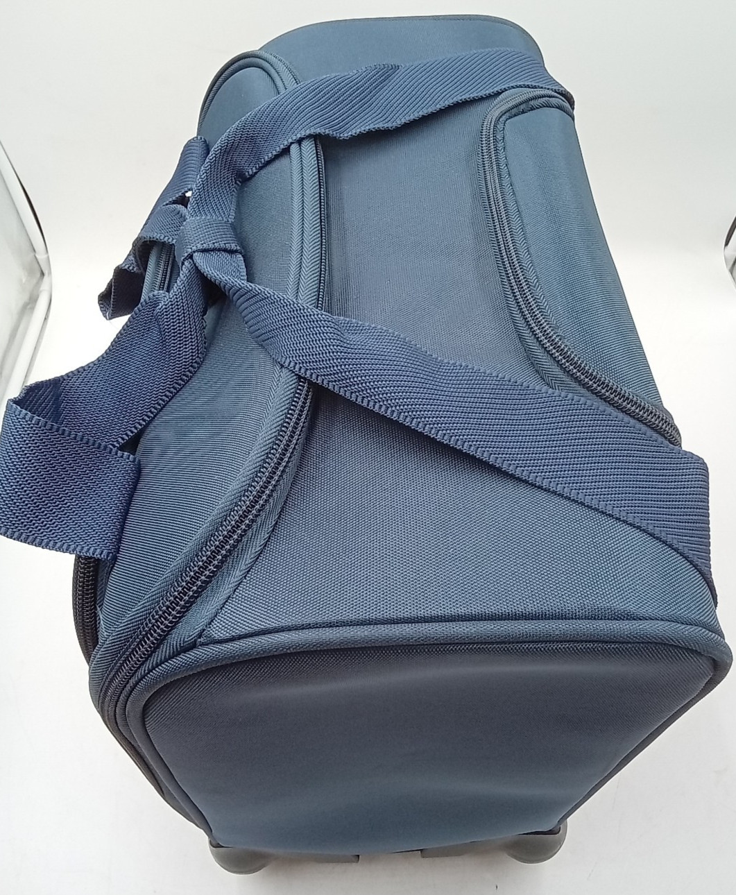Samsonite Underseat Carry-On Spinner with USB Port Ocean One Size U4