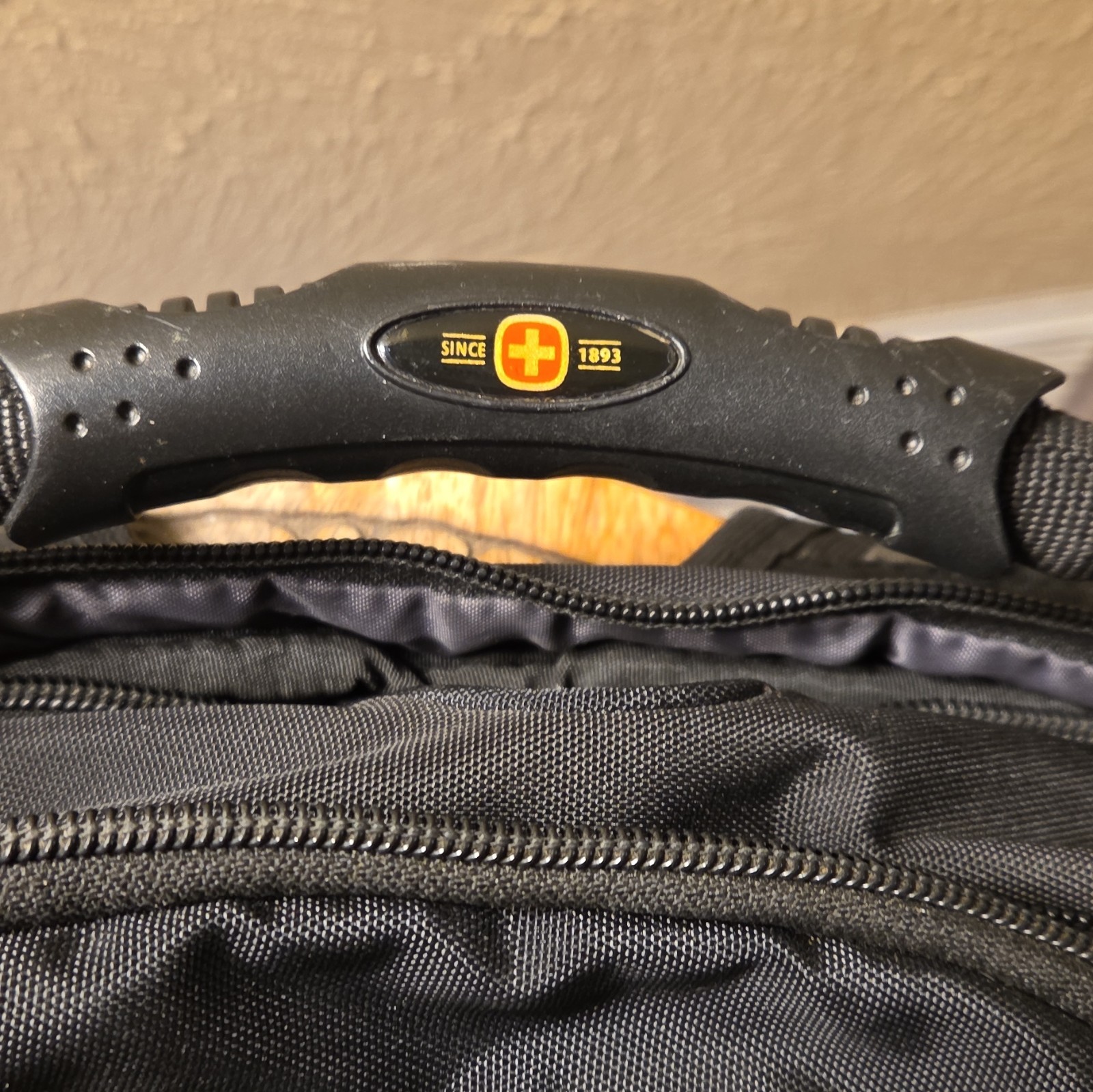 SWISSGEAR Scan Smart Black Backpack Laptop Sleeve Inner & Outer Pockets