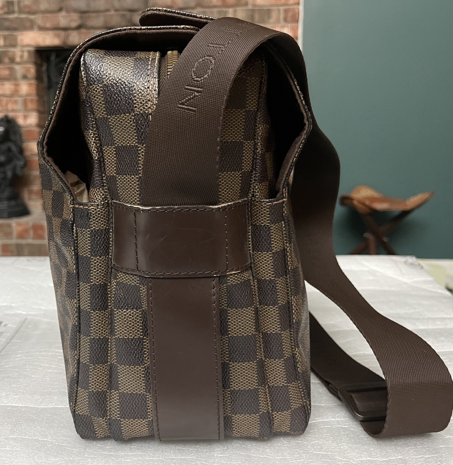 Louis Vuitton LV Canvas Monogram DAMIER NAVIGLIO Messenger bag – VERY GOOD