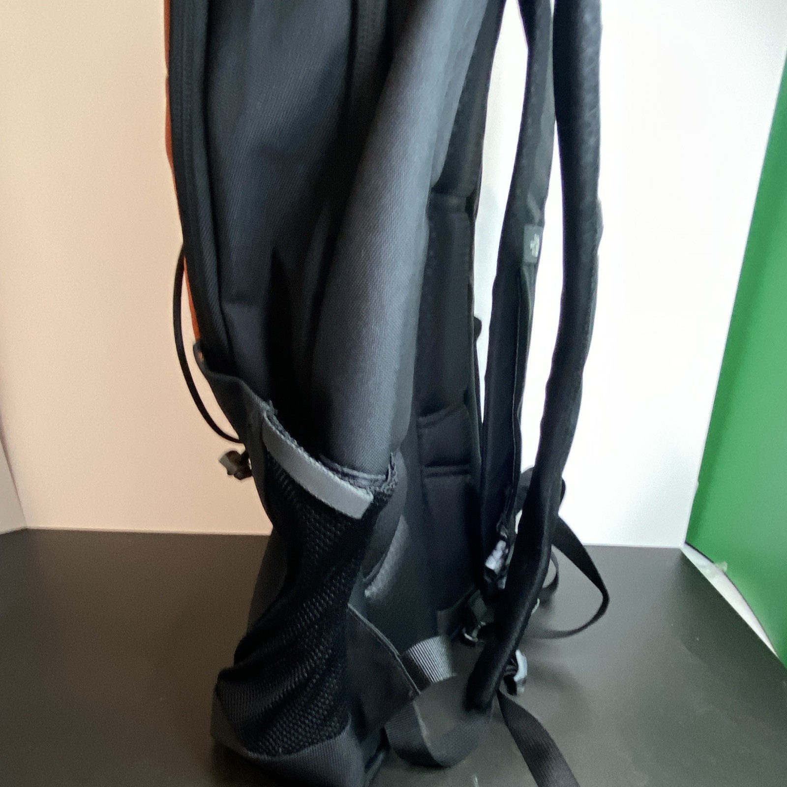 The North Face Jester Orange Backpack Flexvent and Laptop Space Ex Cond