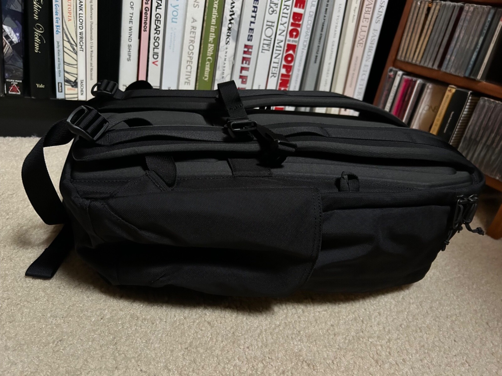 BABOON TO THE MOON black BACKPACK Regular Size