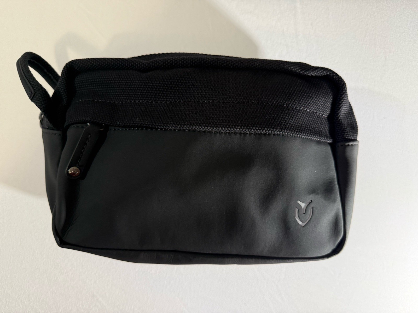 VESSEL Cosmetic Toiletry Bag Black NEW