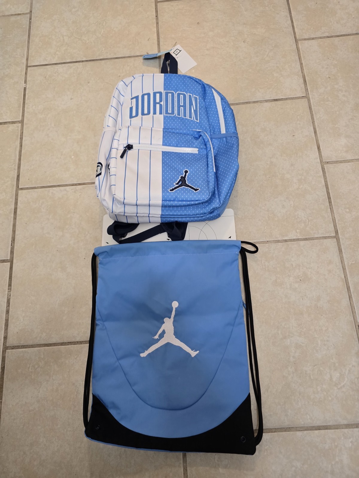 $85…Jordan Play Off Game “UNC” size M Backpack/Flightcore Gym Sack Lot