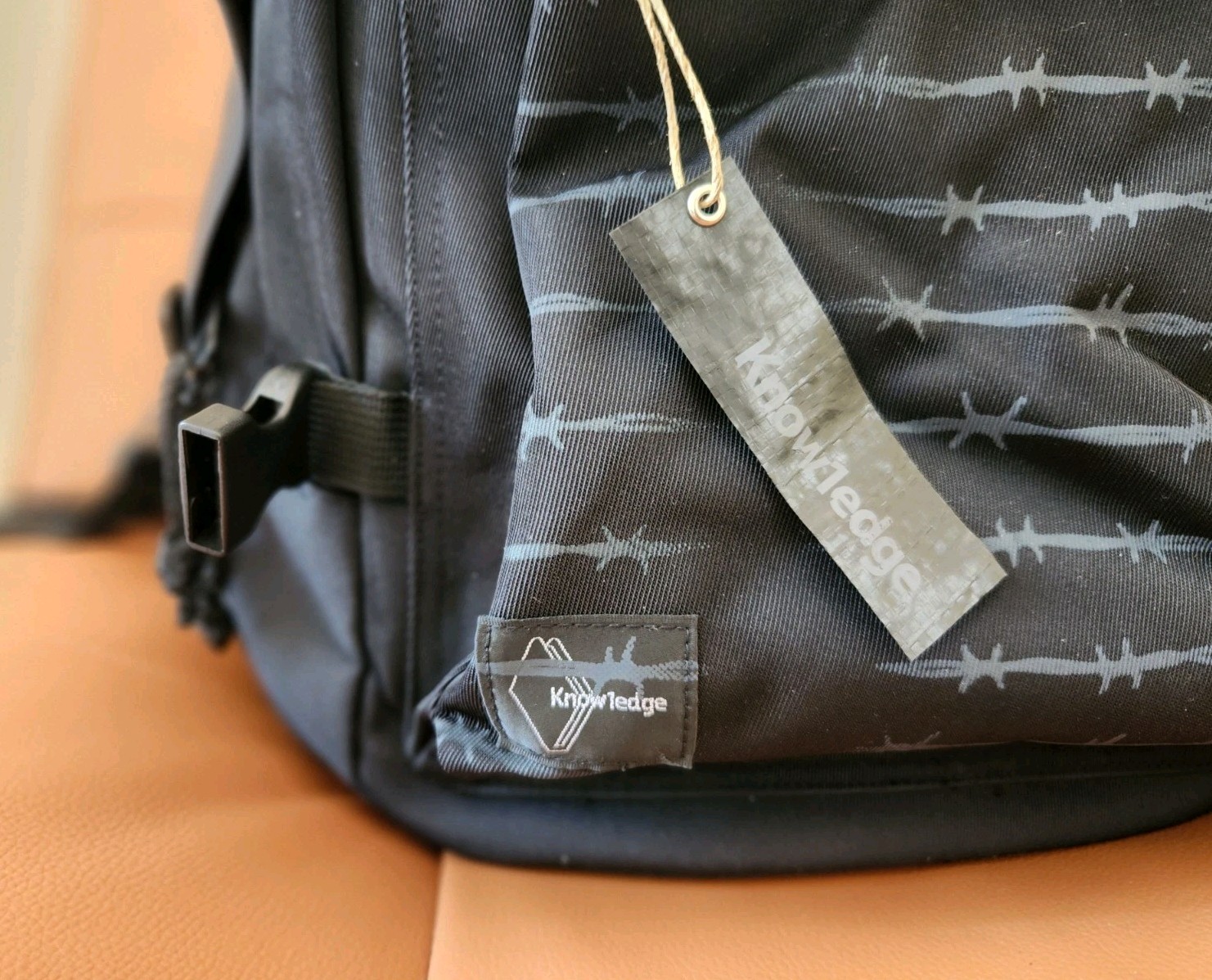 Black Backpack School/travel M Multiple Spaces Waist strap Knowledge New
