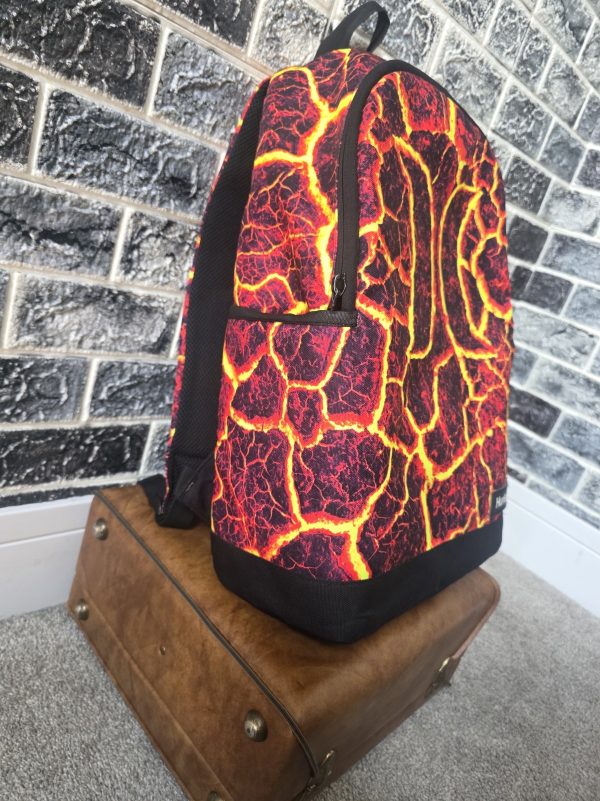 Hurley Men’s Lava Print Backpack – Red/Black