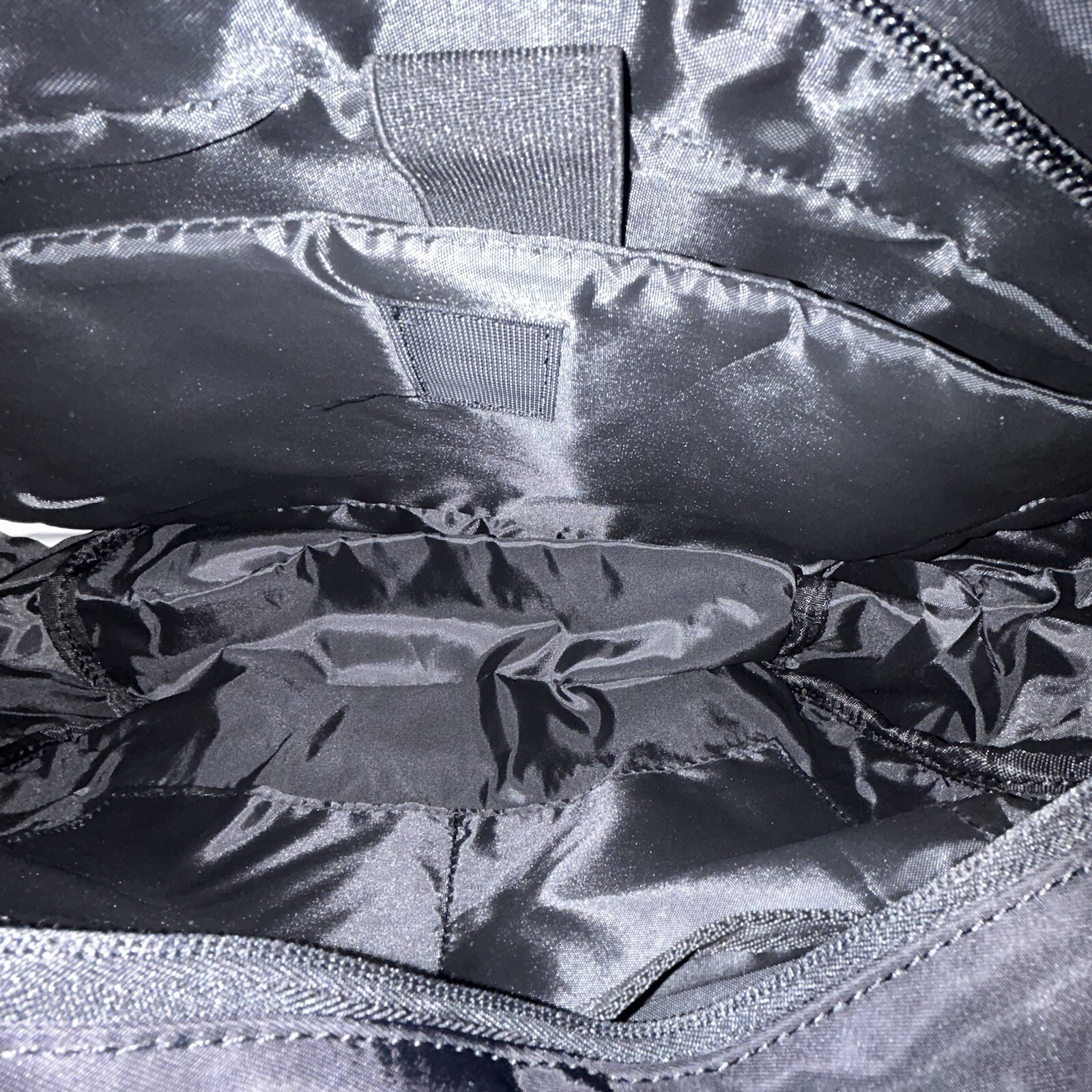 New, Oiwas Versatile Crossbody Messenger Bag Size M