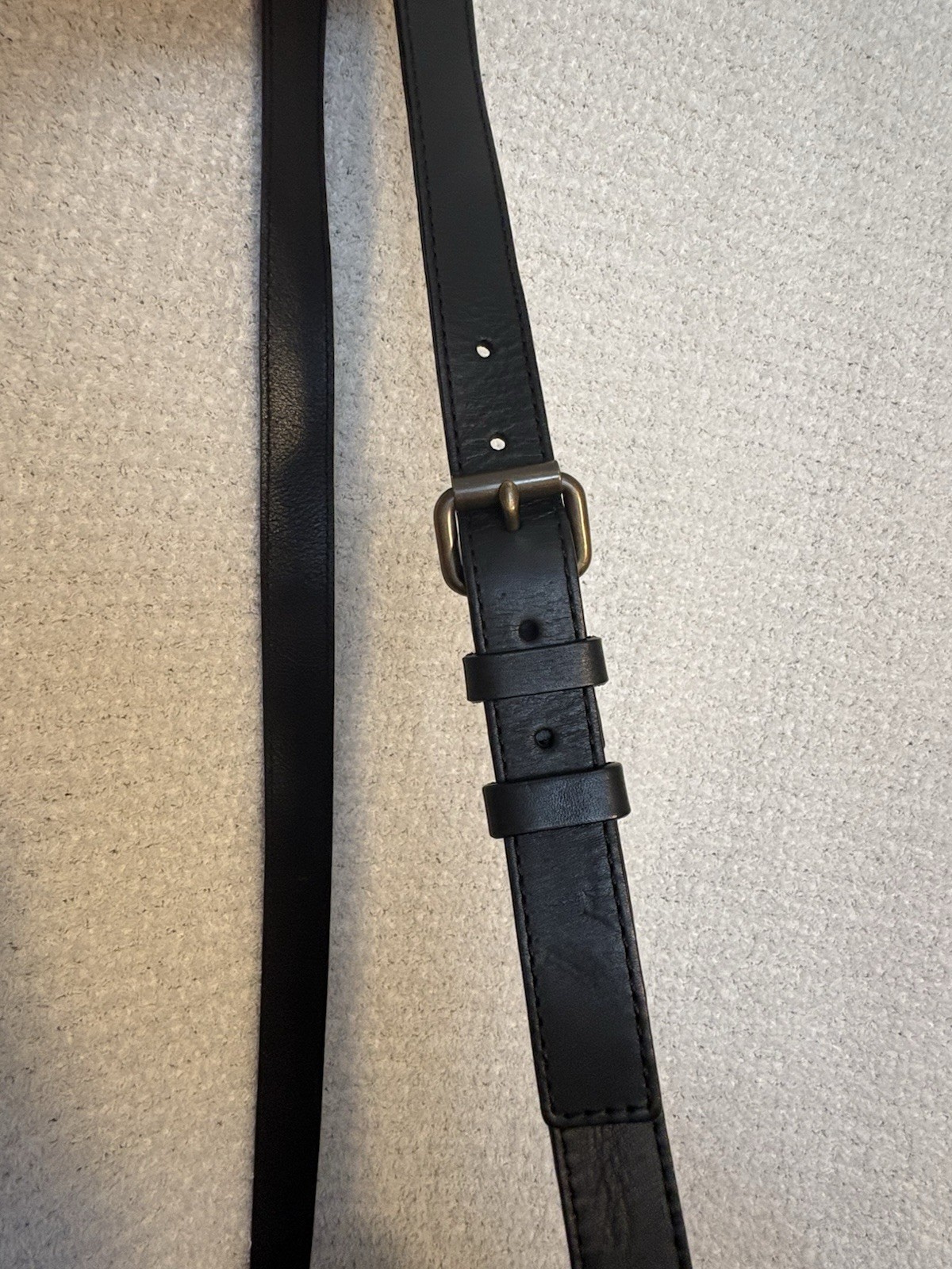 Cole Haan Black Messenger Bag Medium Adjustable Strap Flap Closure Preowned
