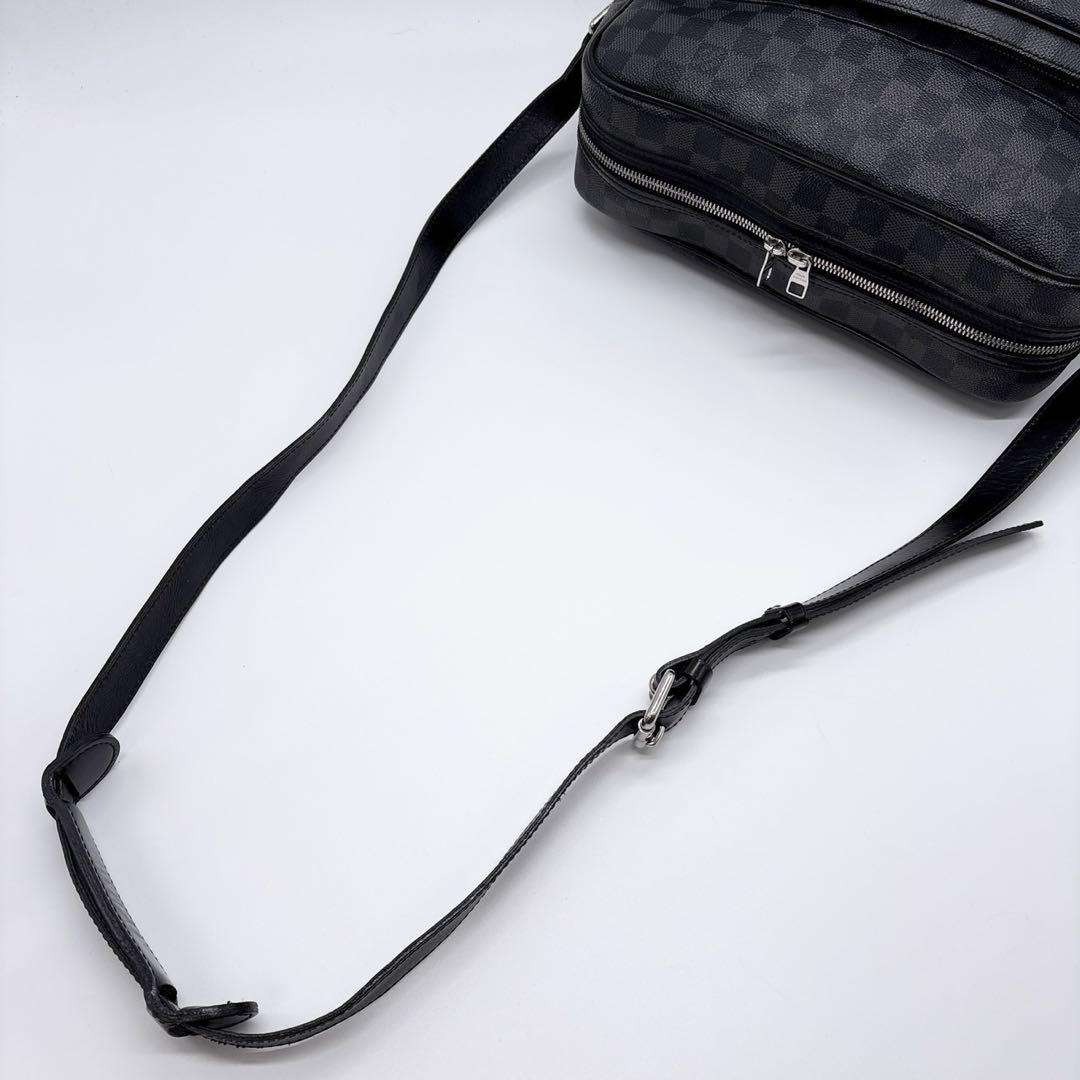 Louis Vuitton Damier Graphite Nile Messenger Bag Handbag Spacious 36x22x14cm